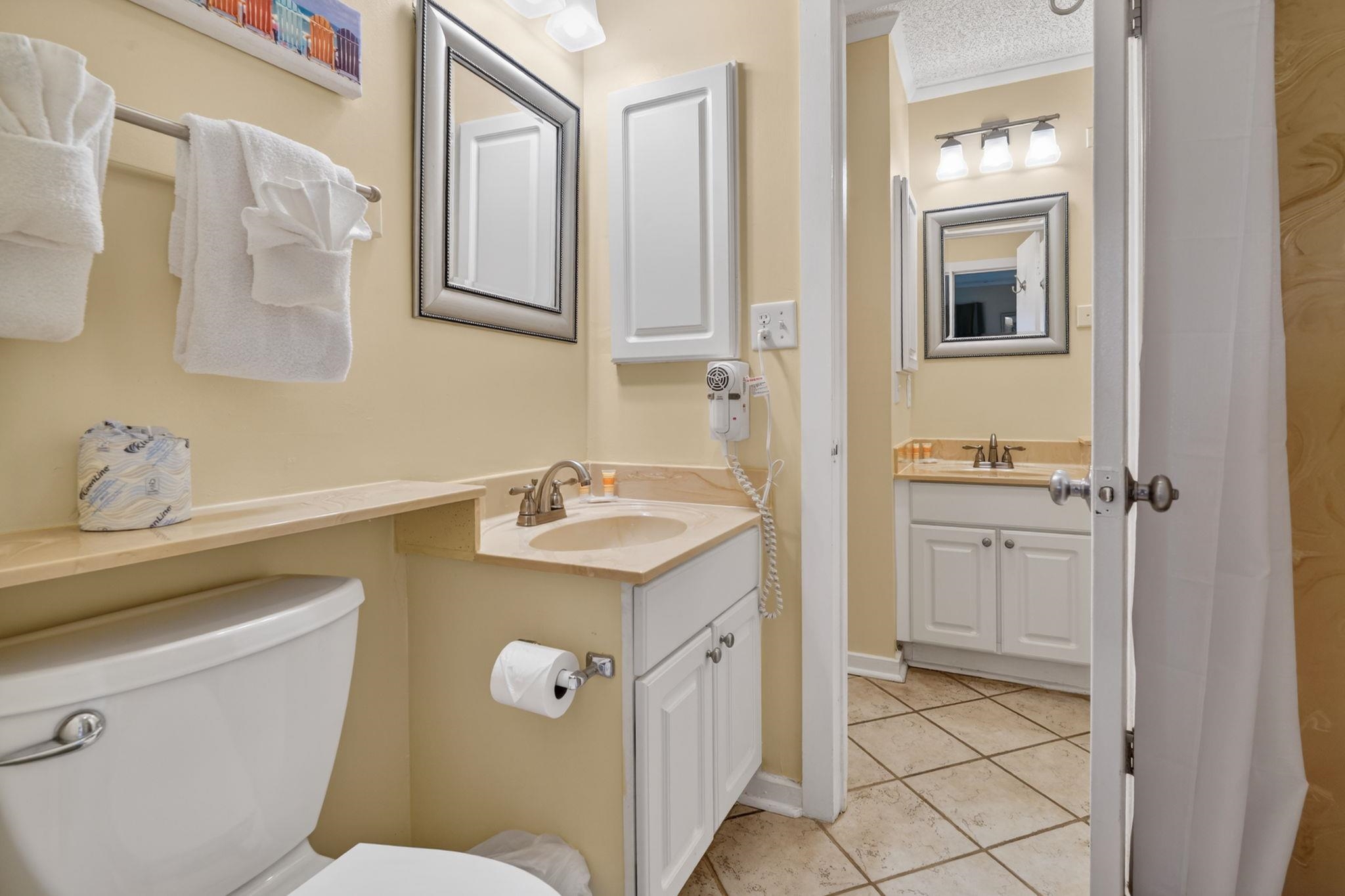 415 Ocean Creek Dr. Property Photo 10