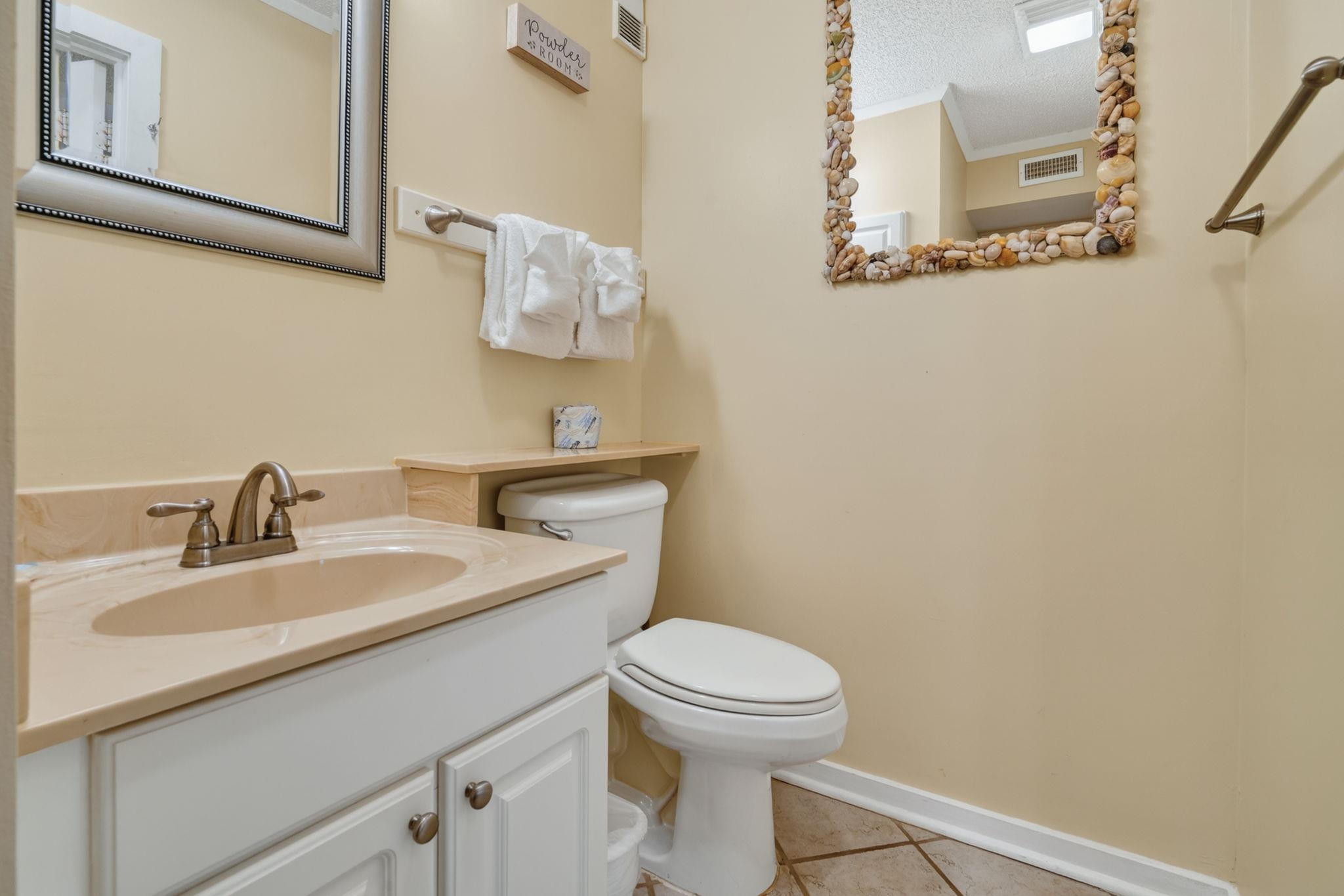 415 Ocean Creek Dr. Property Photo 12