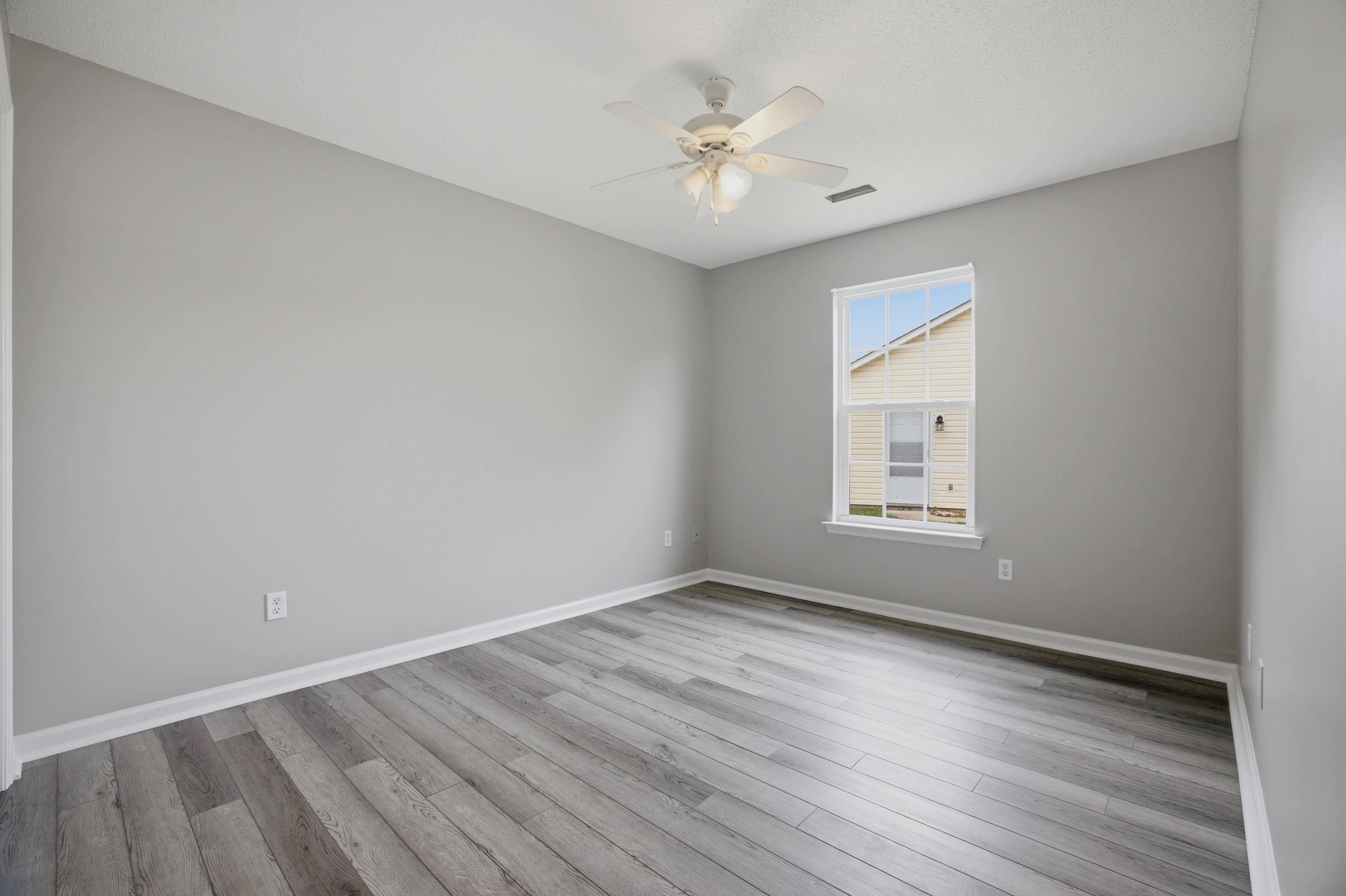 2707 Woodcreek Ln. Property Photo 26