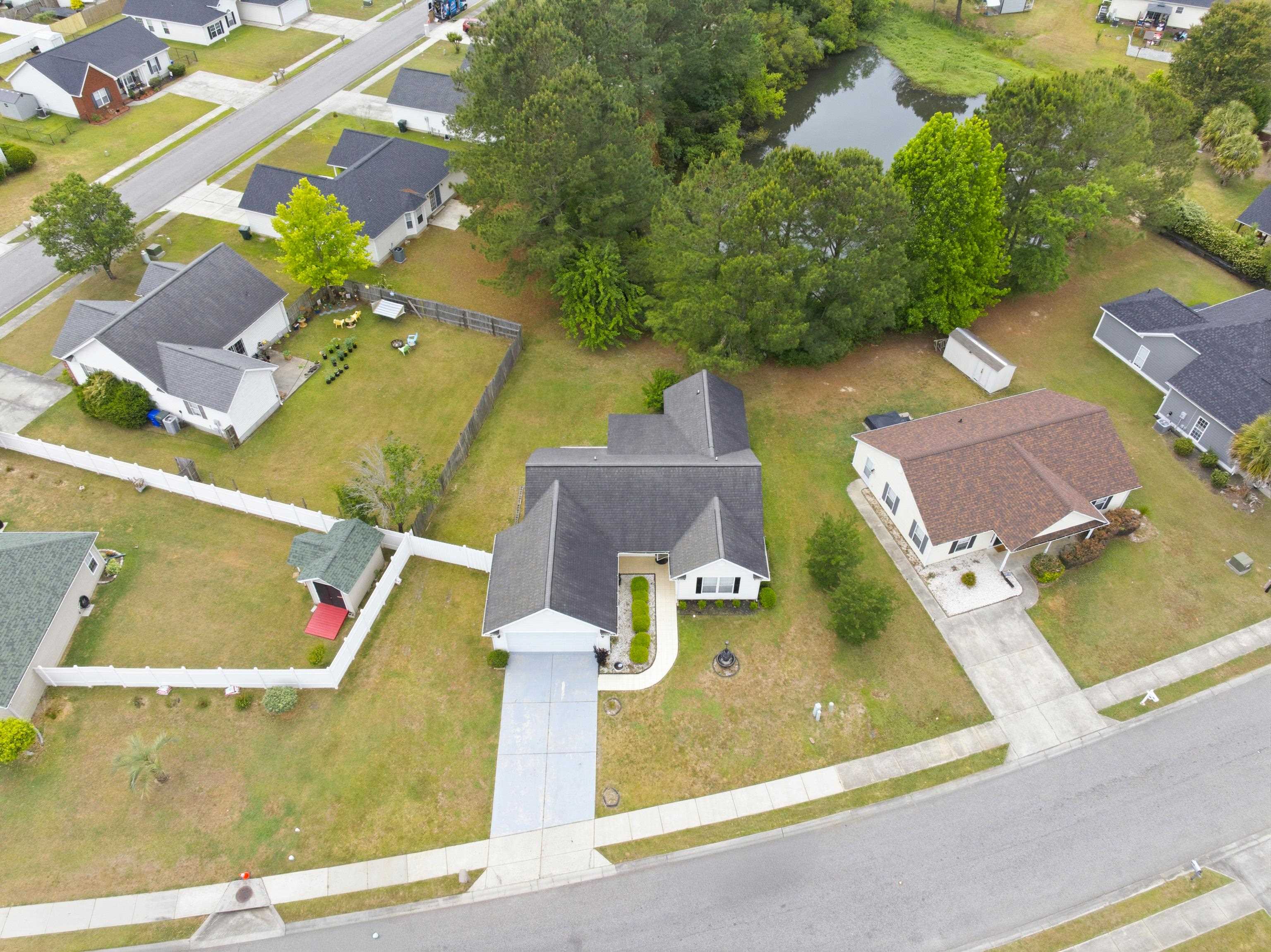 2707 Woodcreek Ln. Property Photo 41