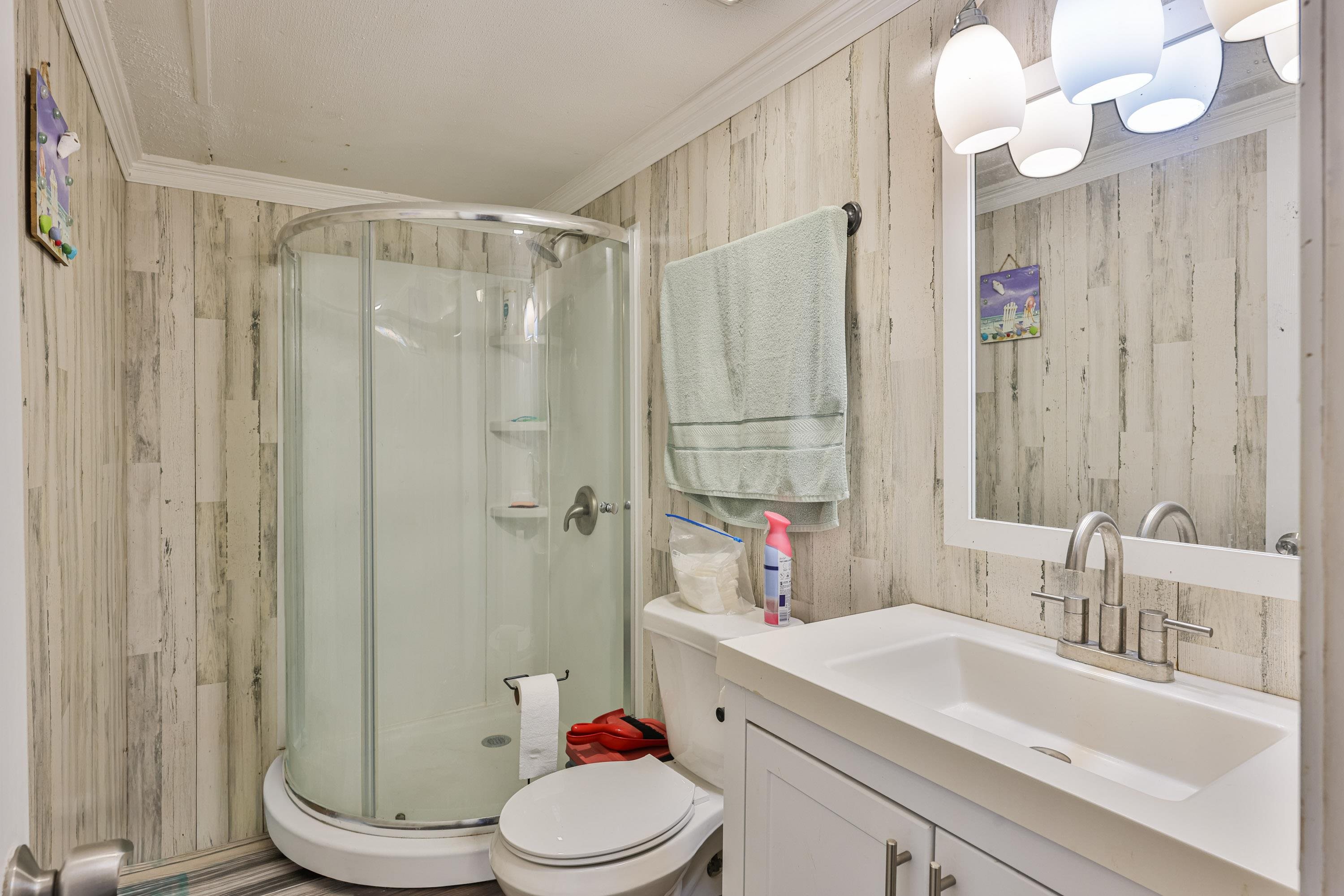 9406 Greenwing Dr. Property Photo 15