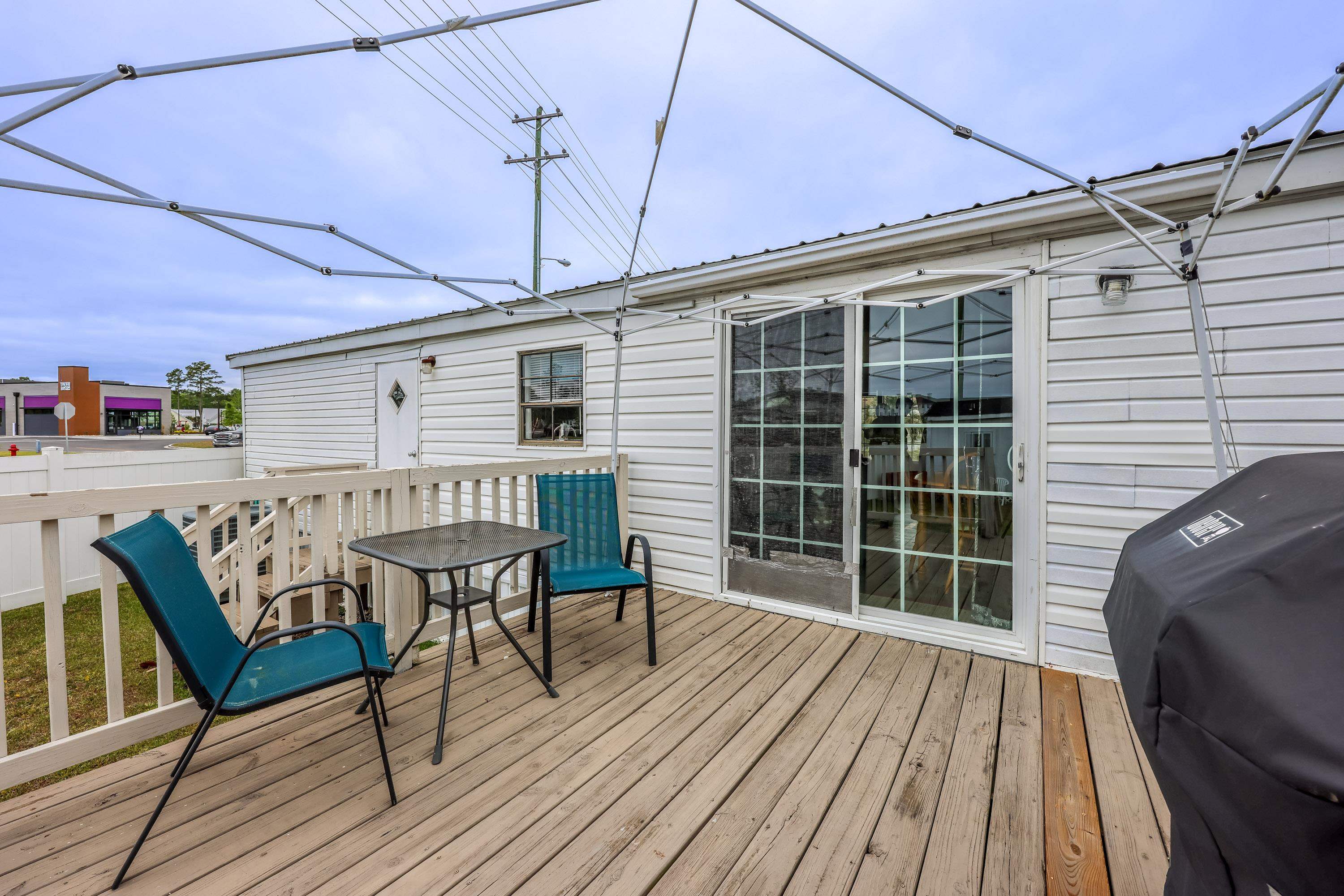 9406 Greenwing Dr. Property Photo 16