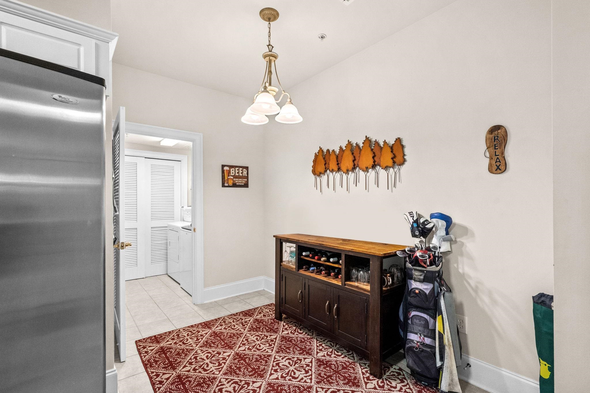 2180 Waterview Dr. Property Photo 15