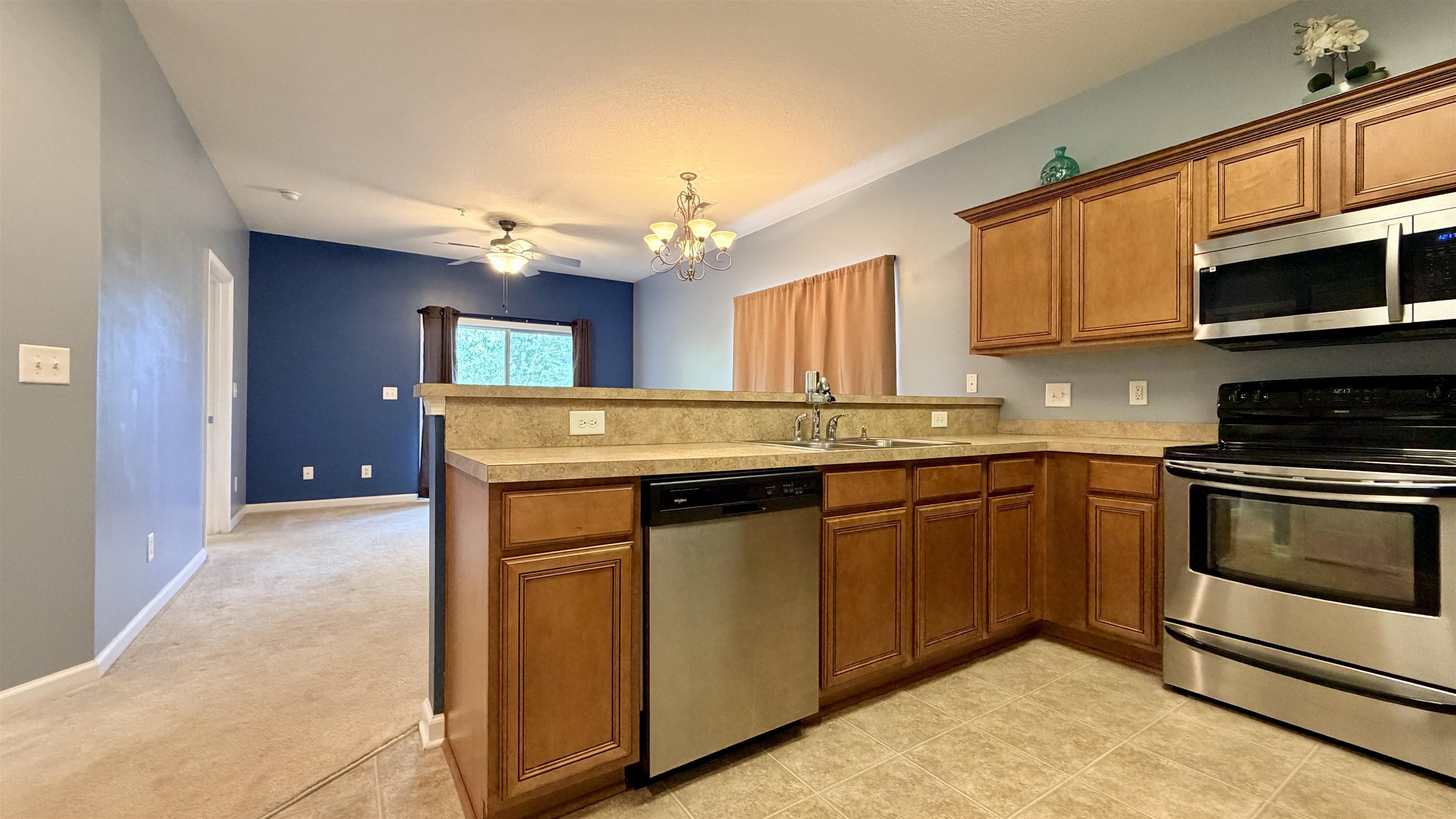 4104 Pinehurst Circle Property Photo 4