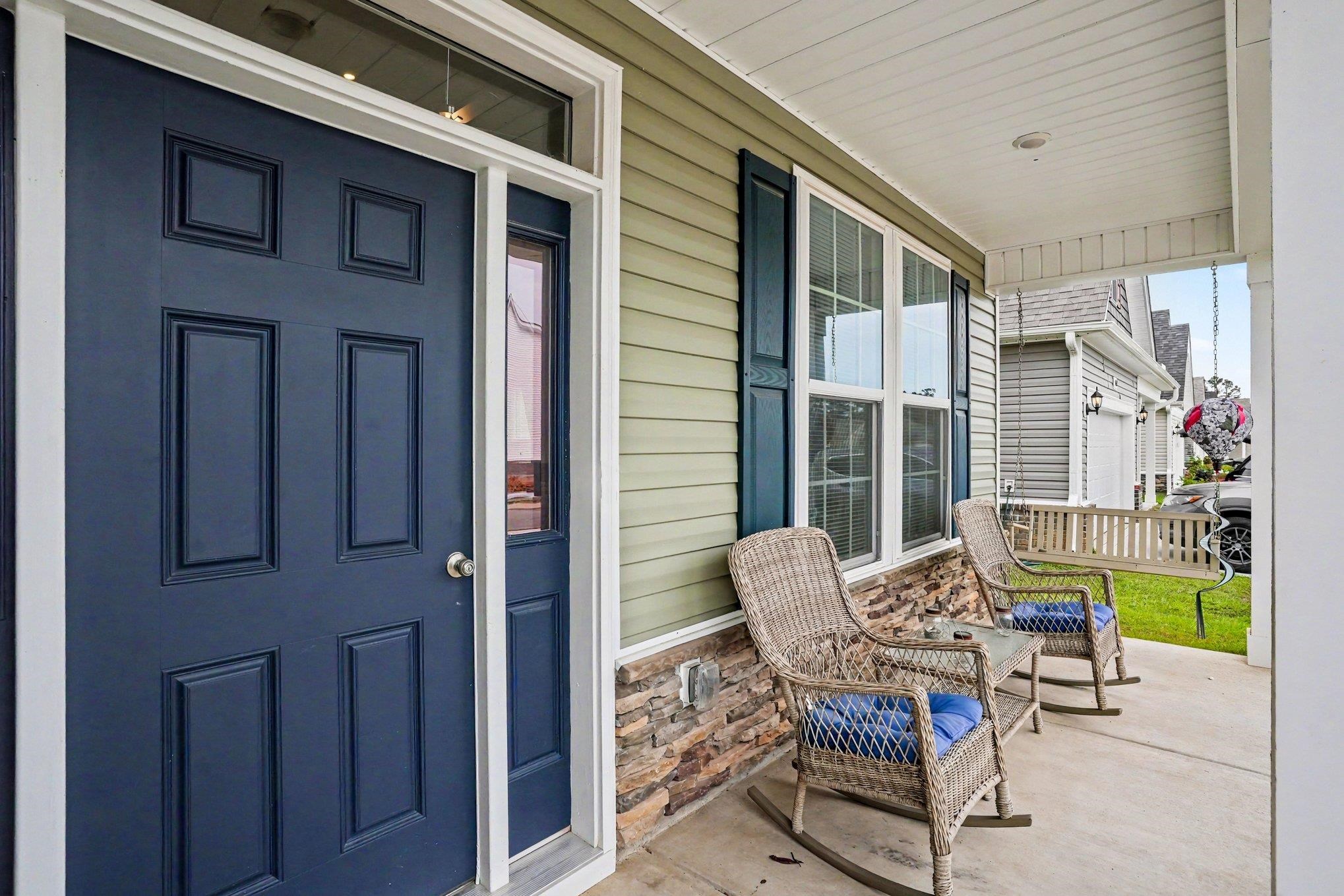 2449 Campton Loop Property Photo 5