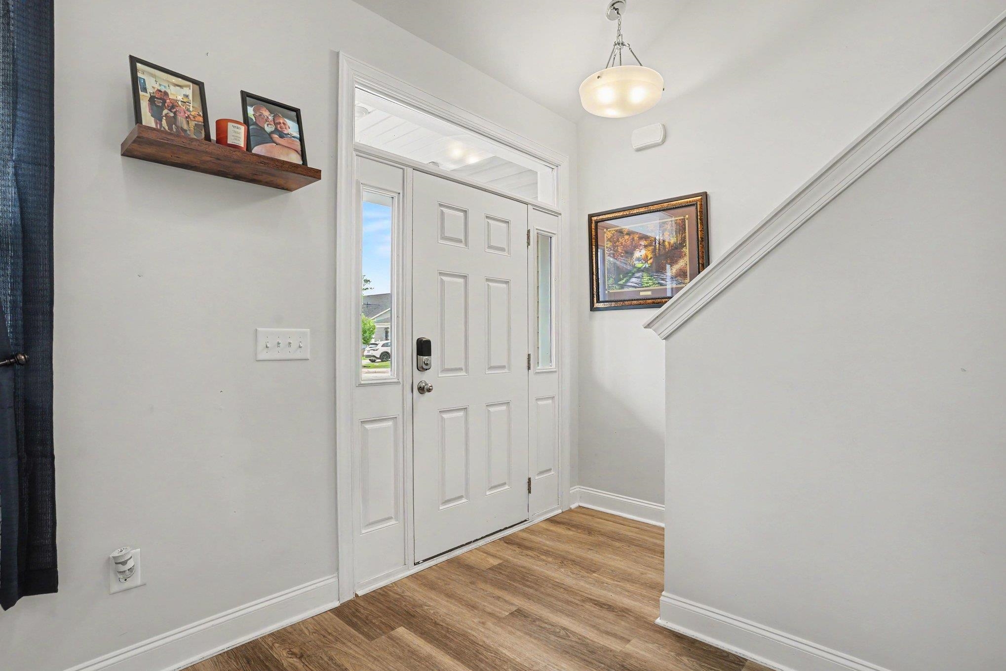 2449 Campton Loop Property Photo 6