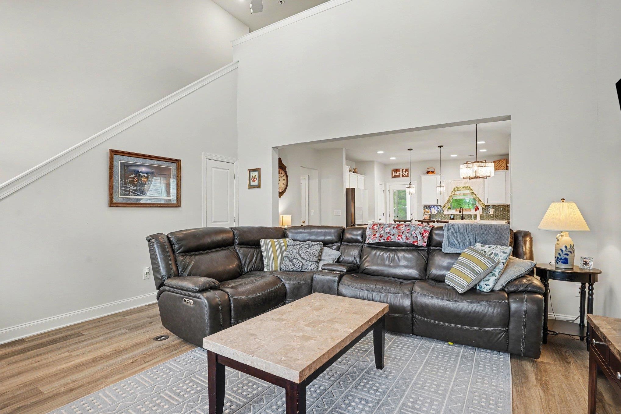 2449 Campton Loop Property Photo 7