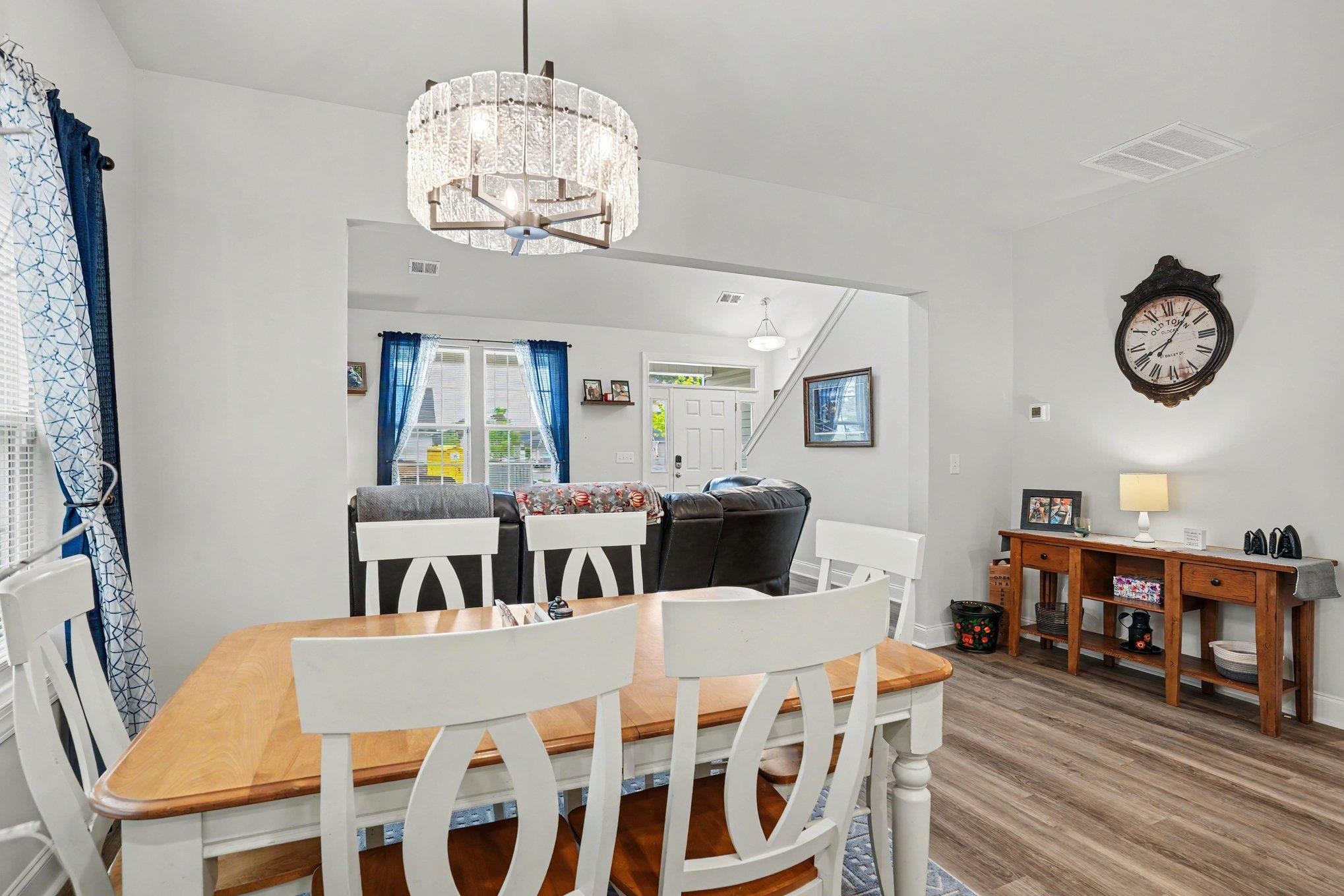 2449 Campton Loop Property Photo 12