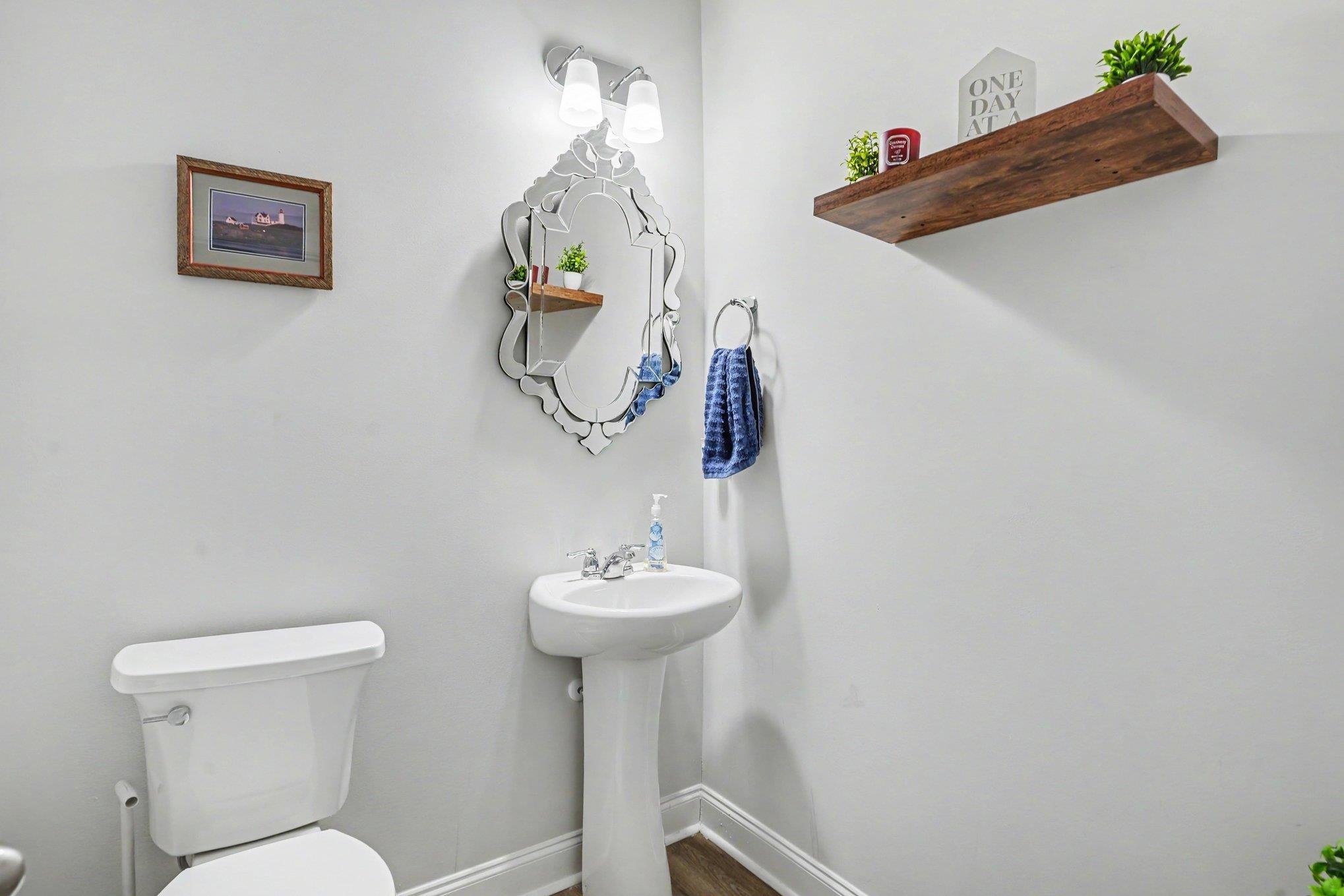 2449 Campton Loop Property Photo 16