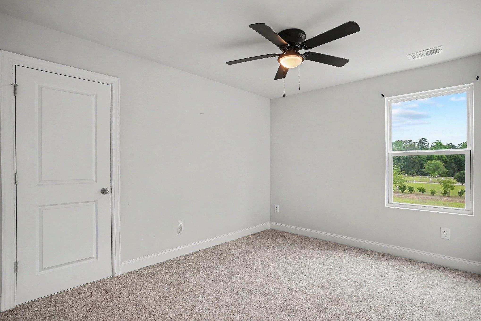 2449 Campton Loop Property Photo 25