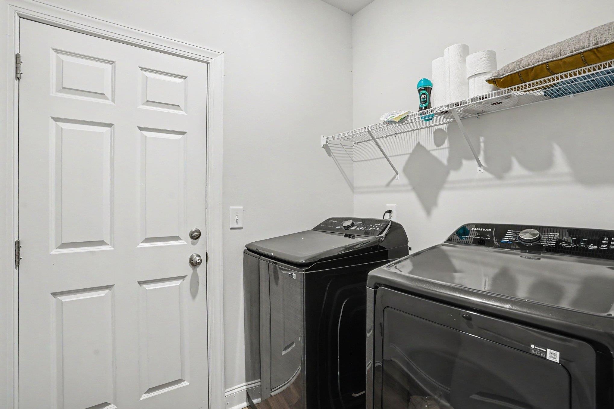 2449 Campton Loop Property Photo 30