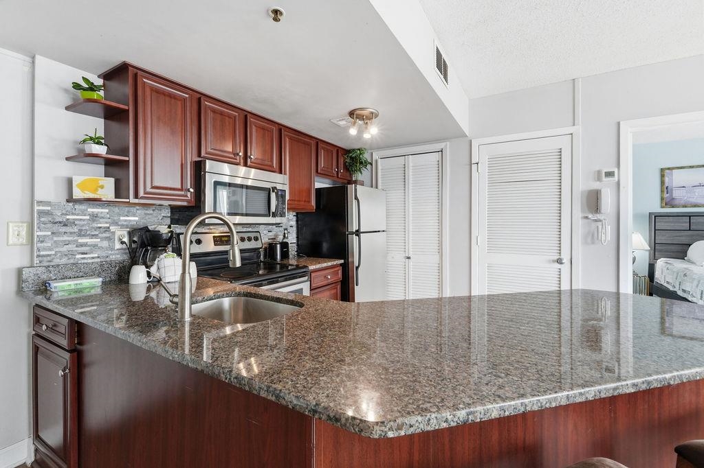 1605 S Ocean Blvd. Property Photo 12