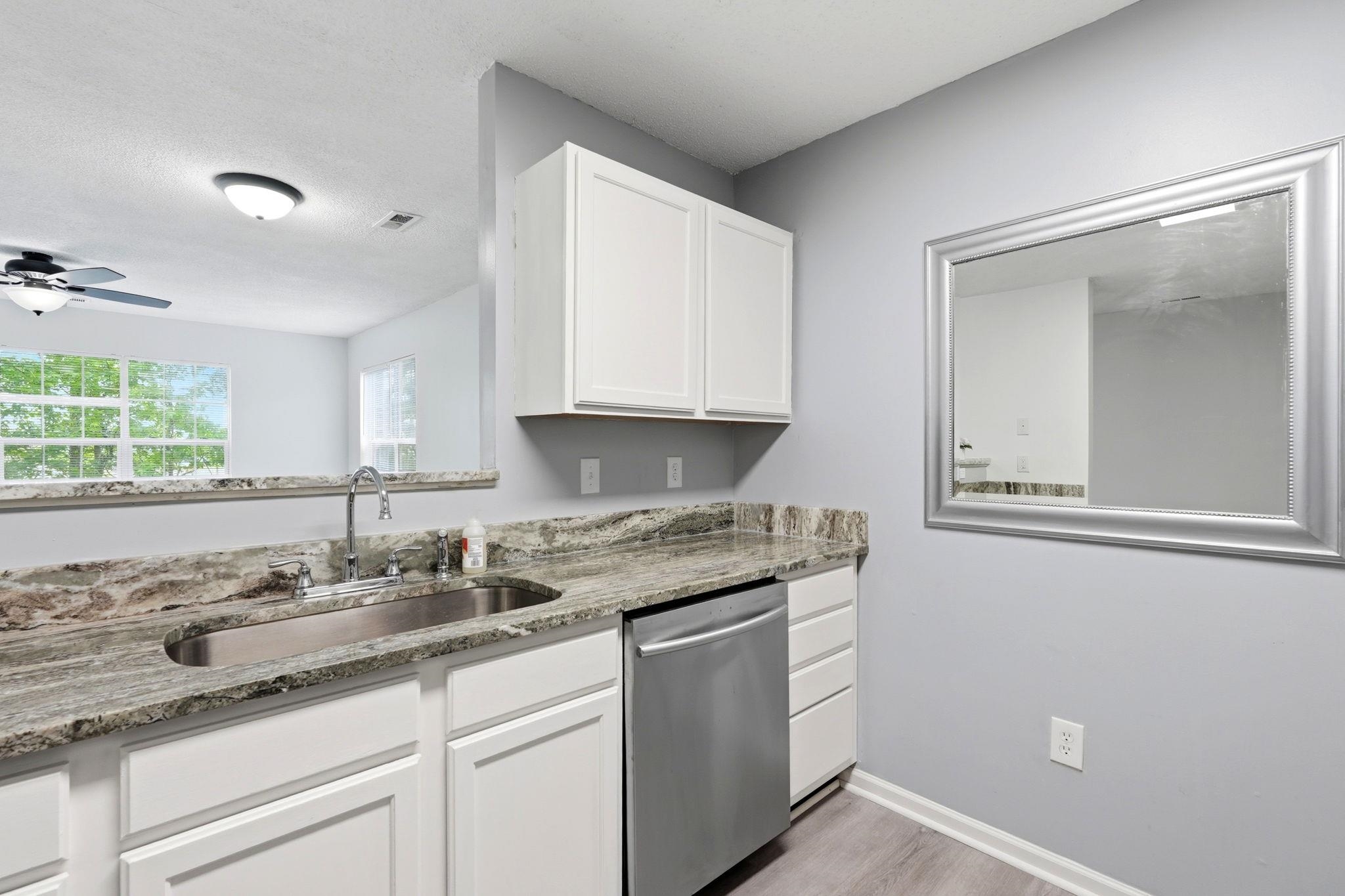 4243 Villas Dr. Property Photo 5