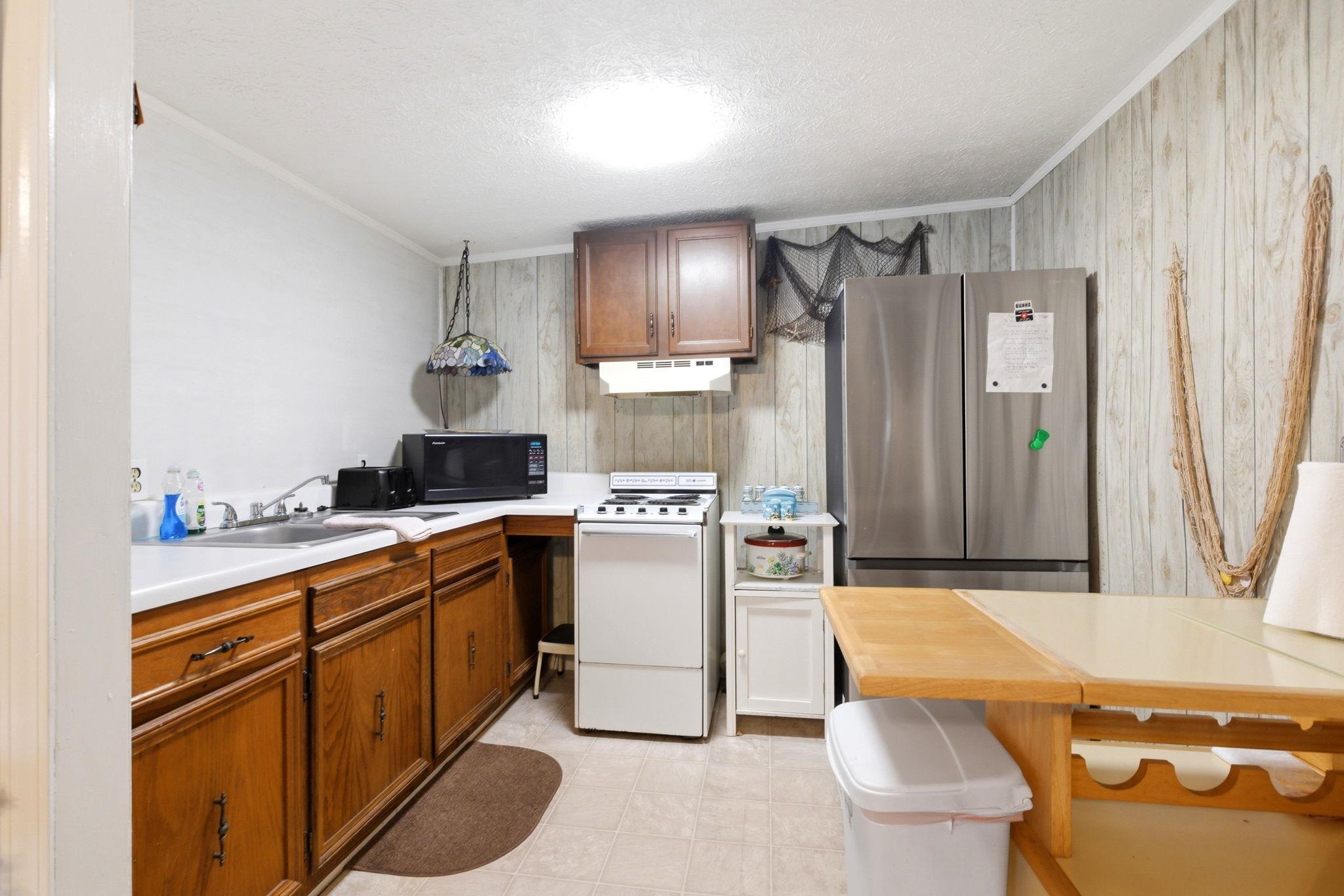 6001 - 5238 S Kings Hwy. Property Photo 4