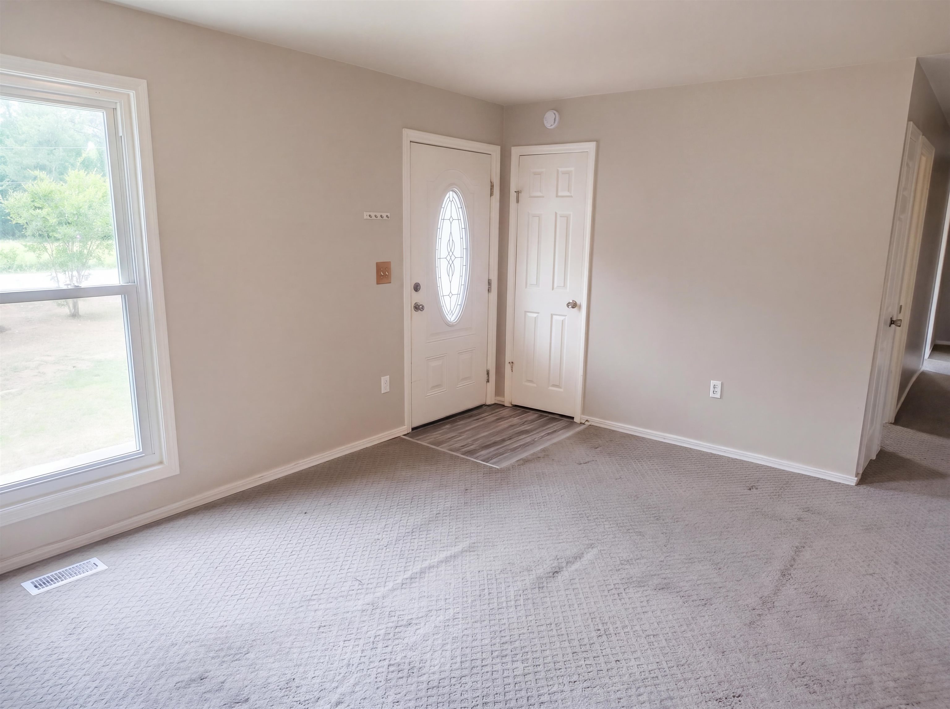 2065 Cannon Bridge Rd. Property Photo 3