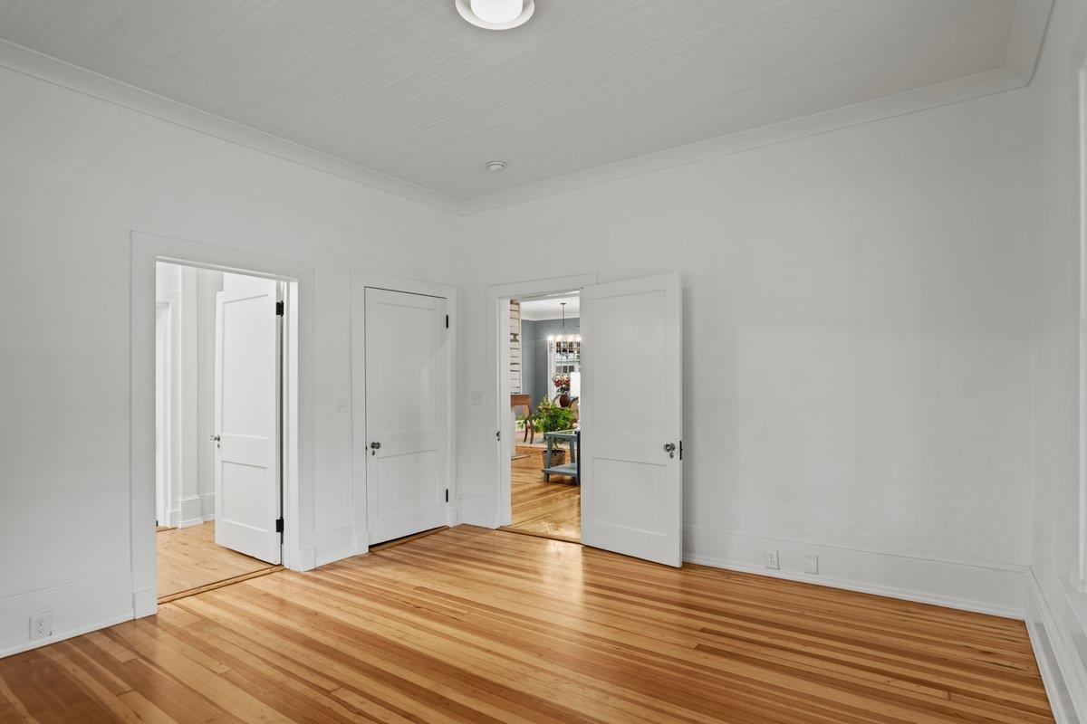 321 N Park St. Property Photo 12