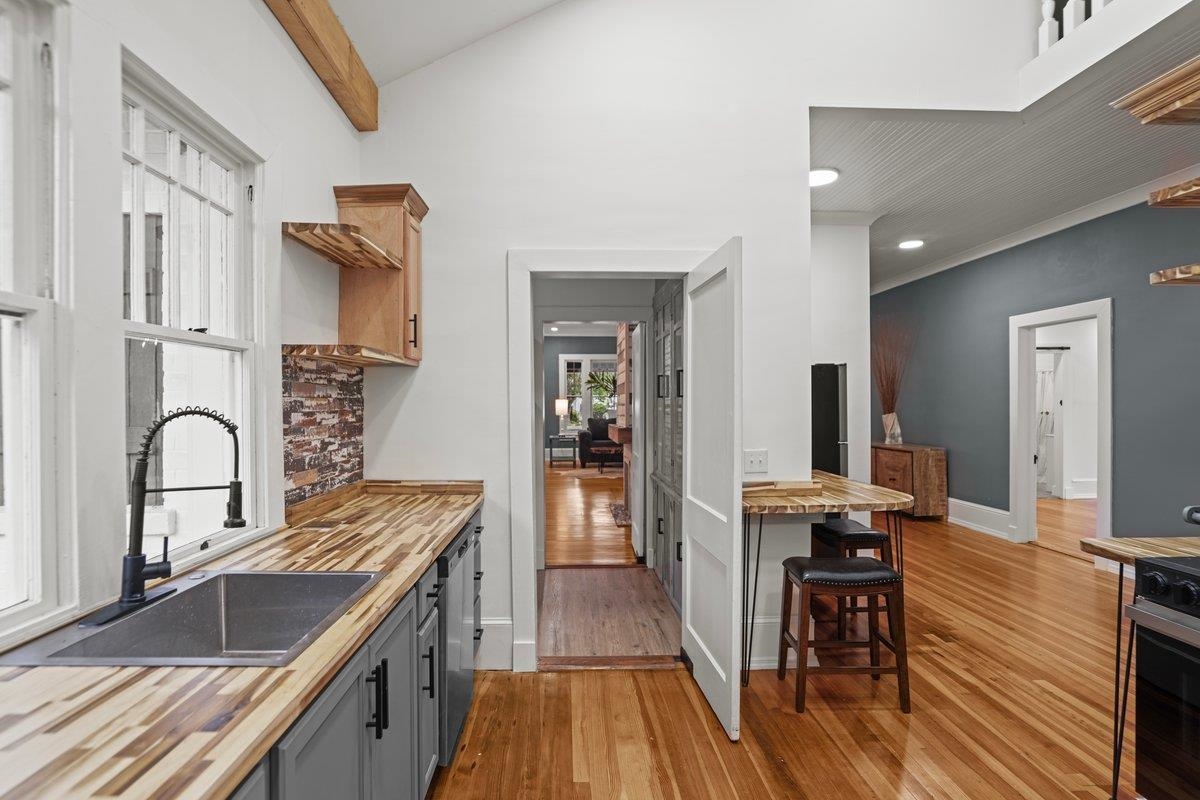 321 N Park St. Property Photo 19