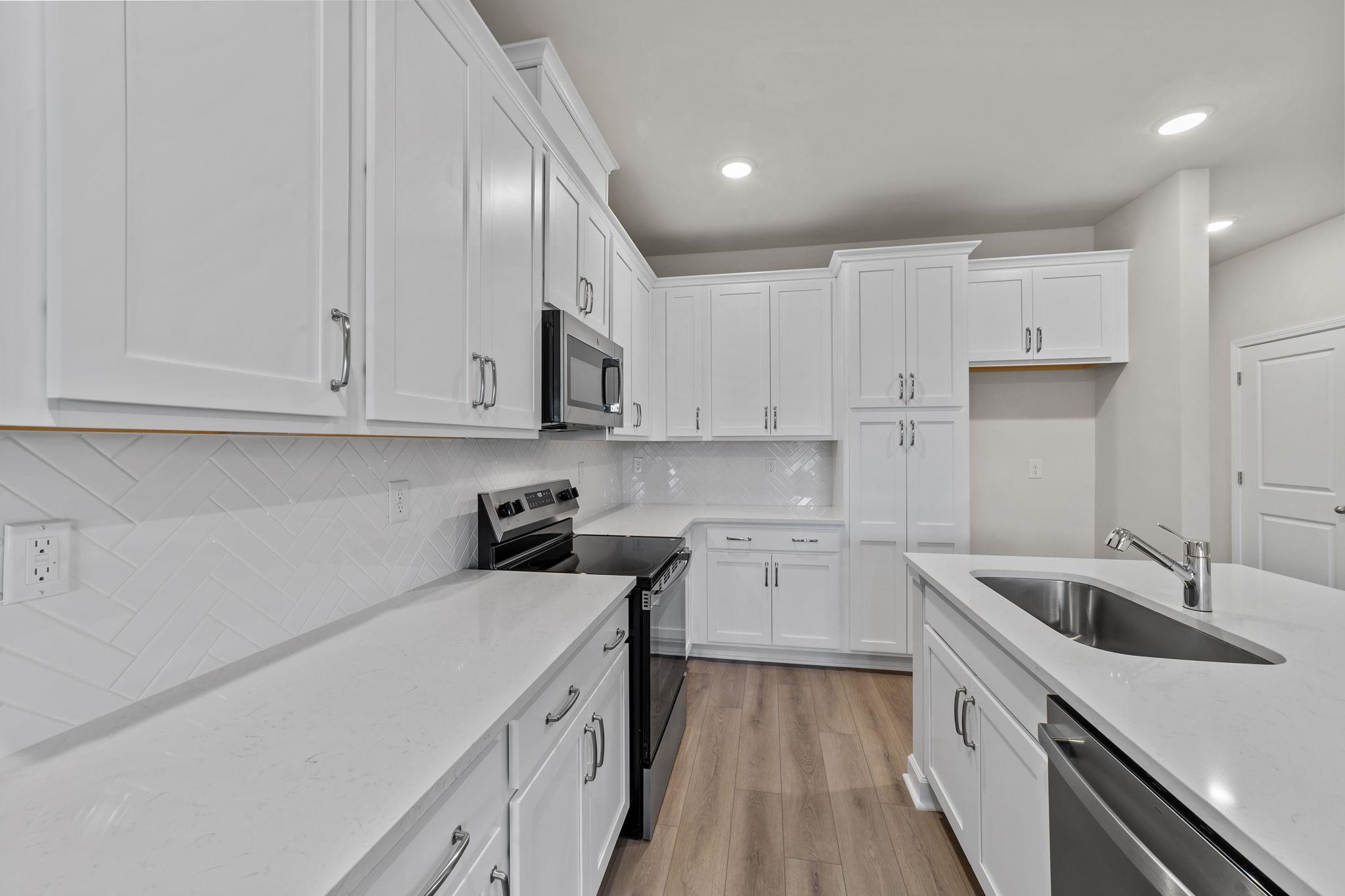 722 Ebb Tide Rd. Property Photo 6