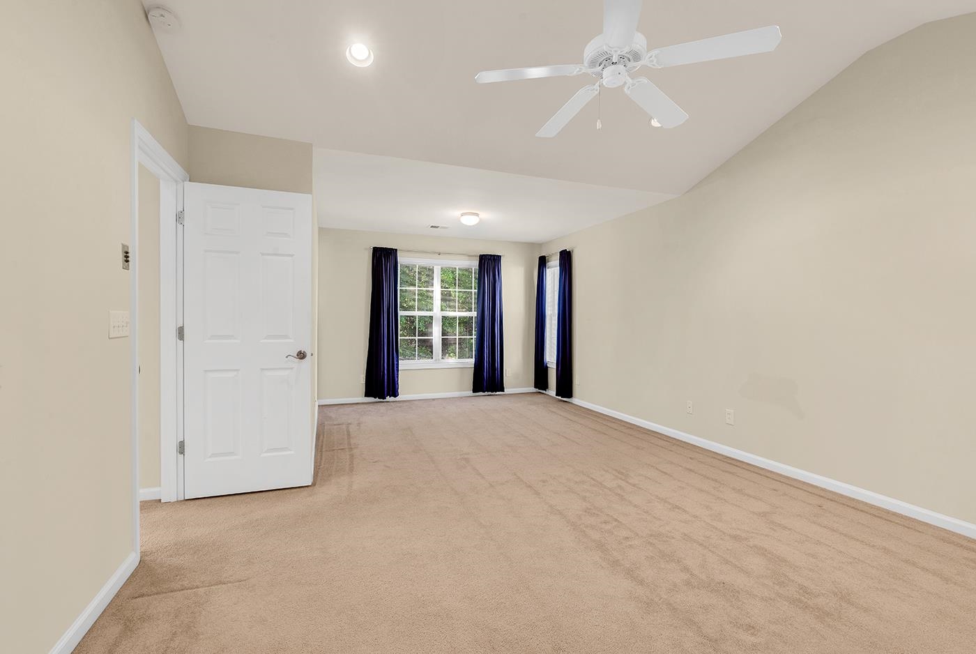 891 Helms Way Property Photo 18