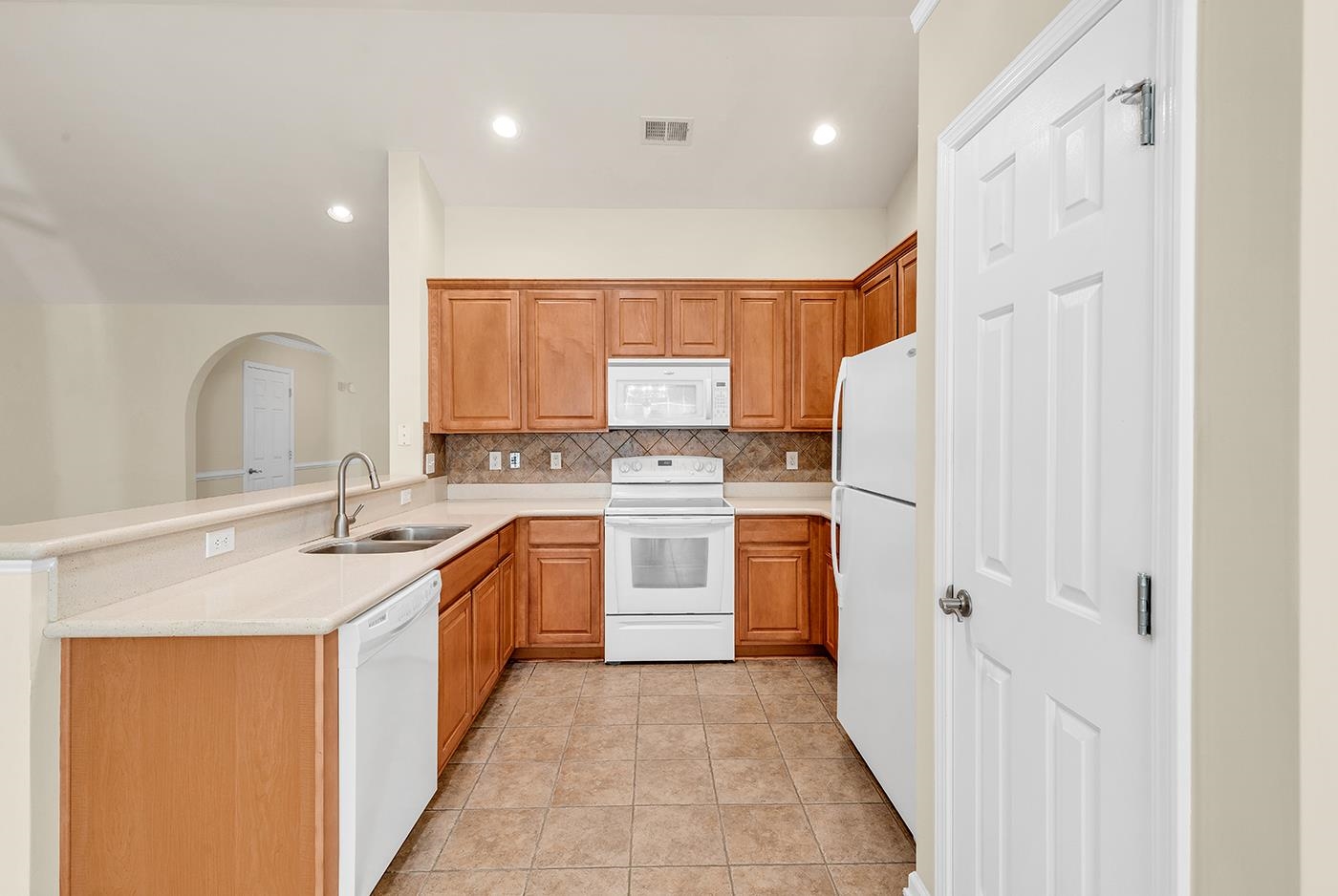 891 Helms Way Property Photo 32