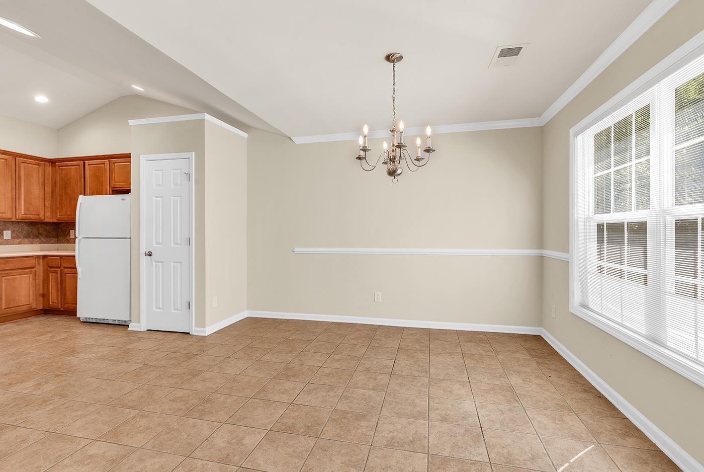 891 Helms Way Property Photo 34