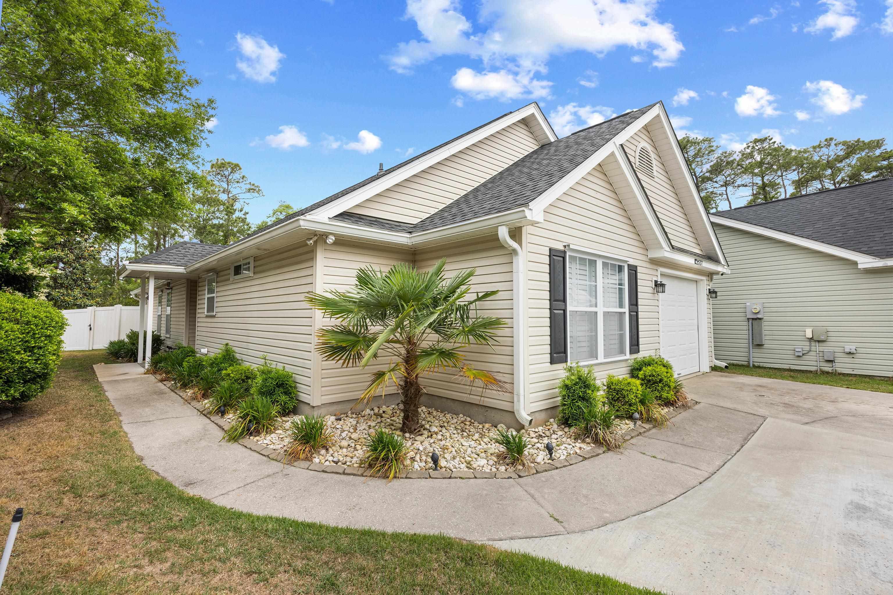 1537 Gulfstream Ct. Property Photo 2