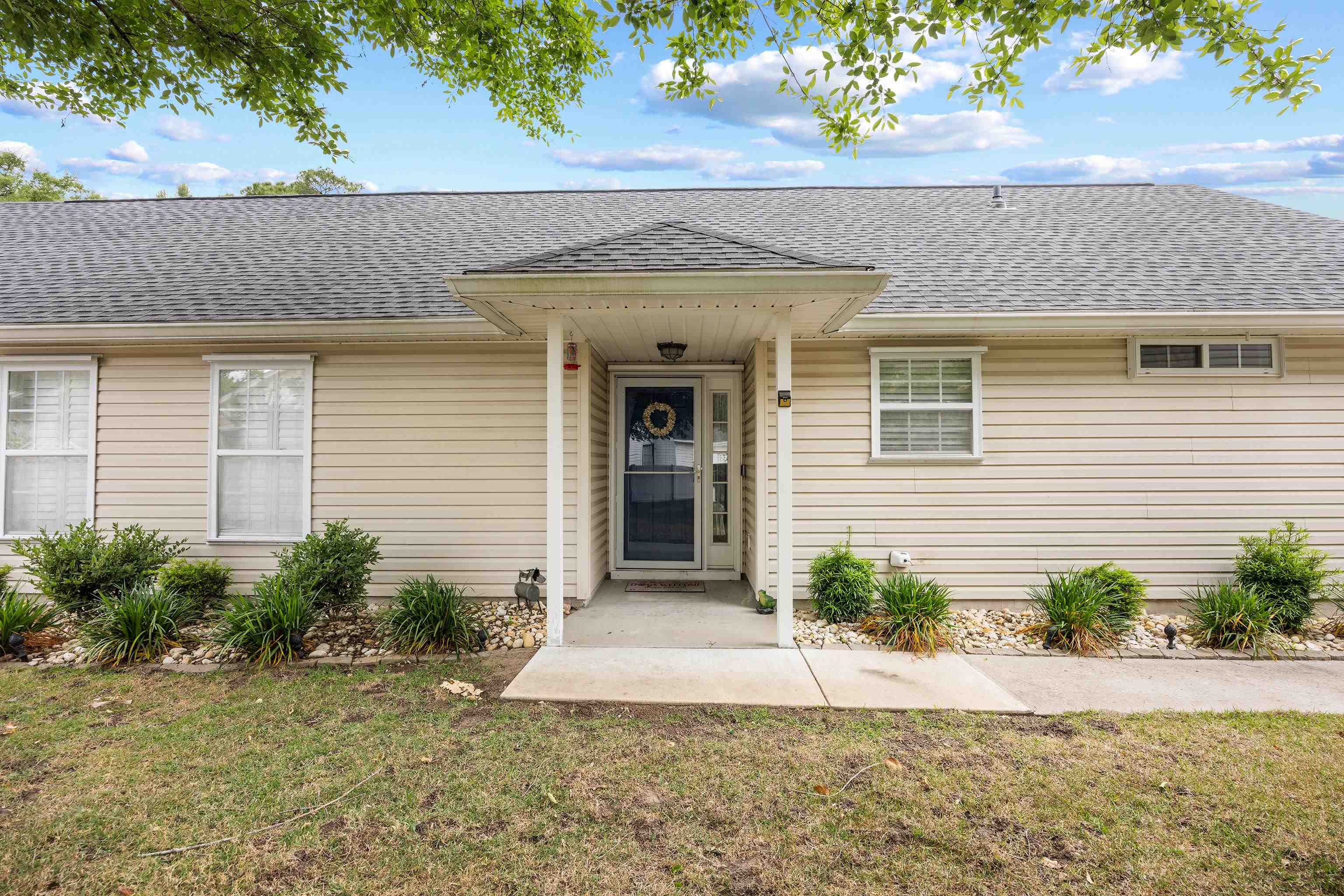 1537 Gulfstream Ct. Property Photo 3