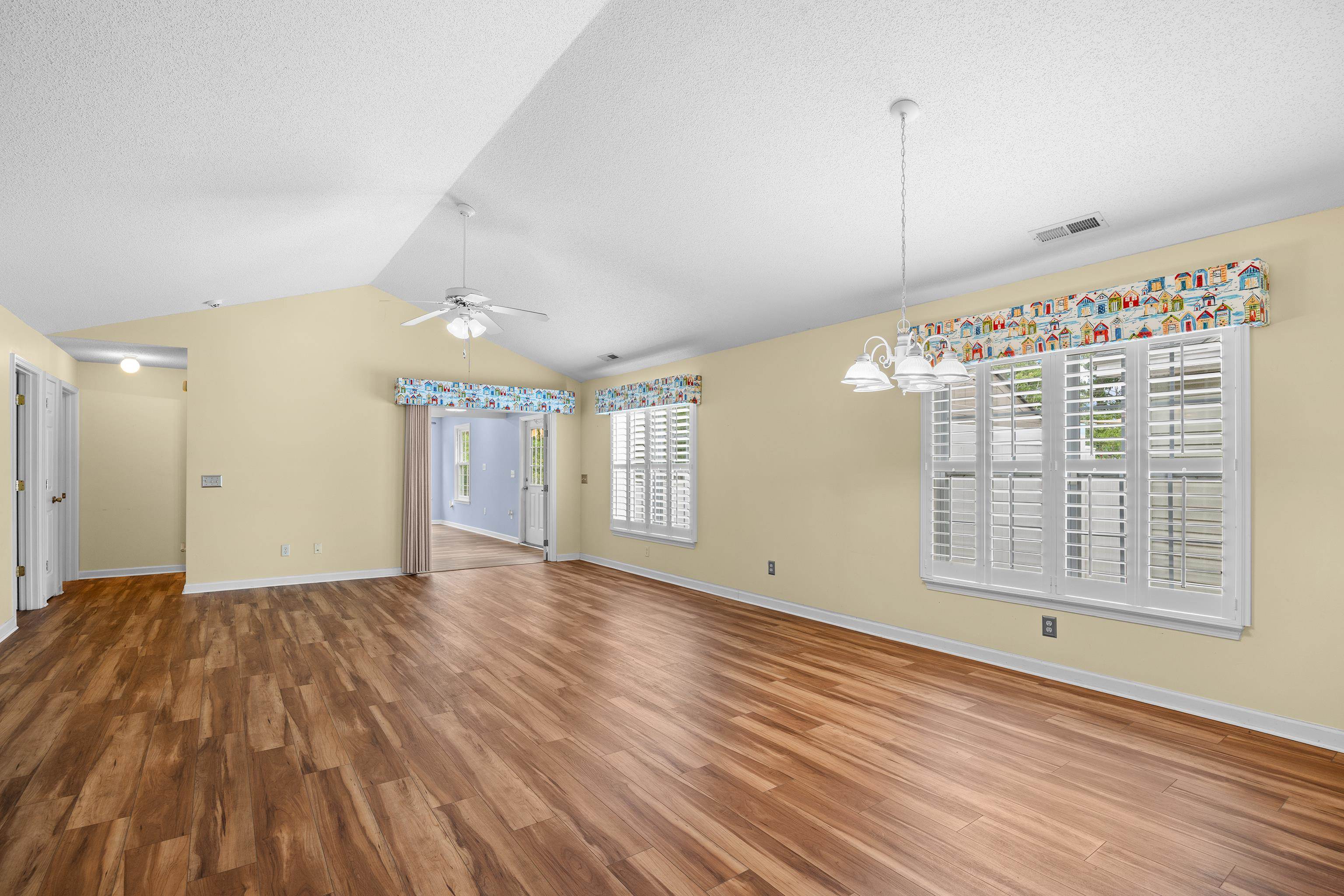1537 Gulfstream Ct. Property Photo 7