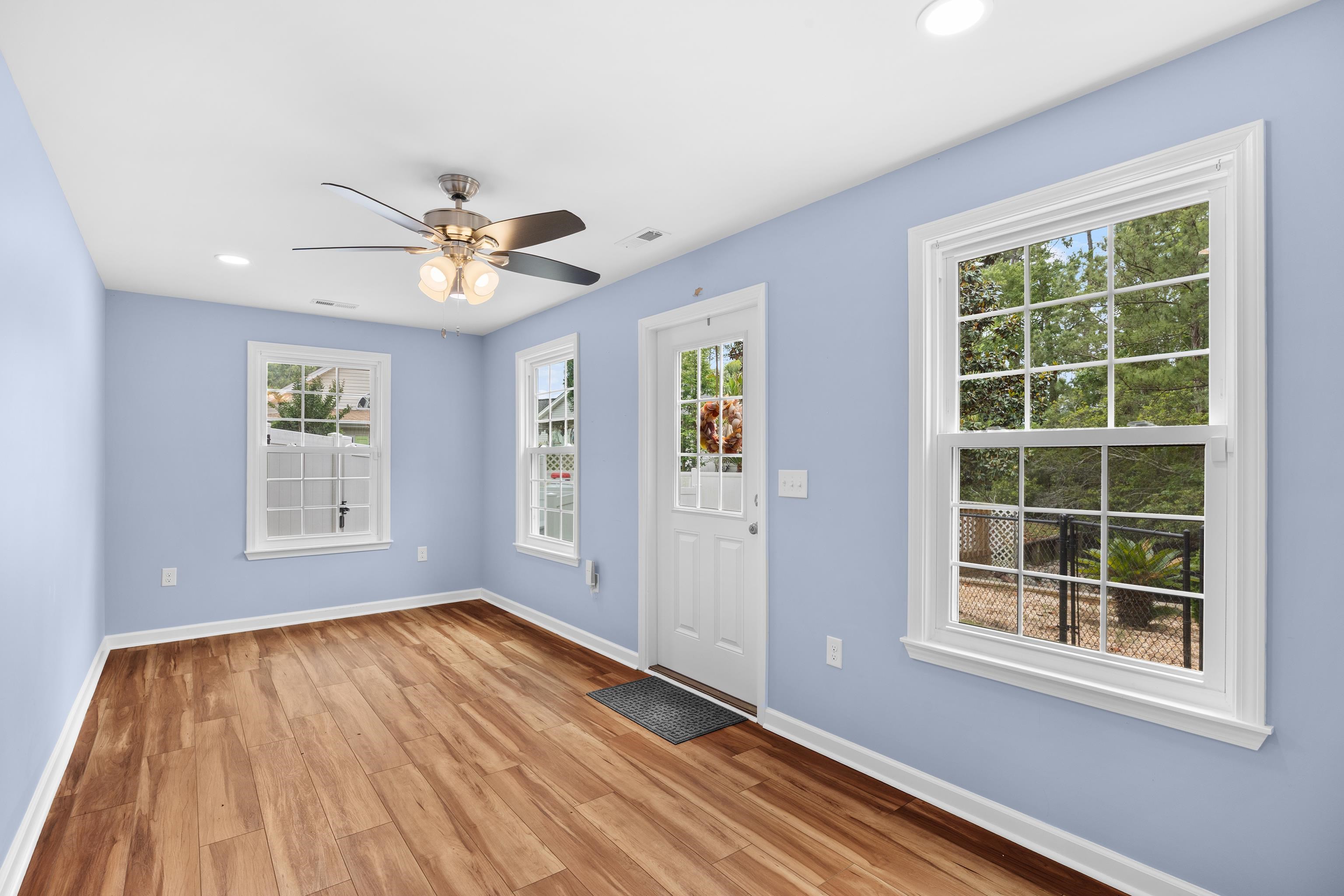 1537 Gulfstream Ct. Property Photo 17
