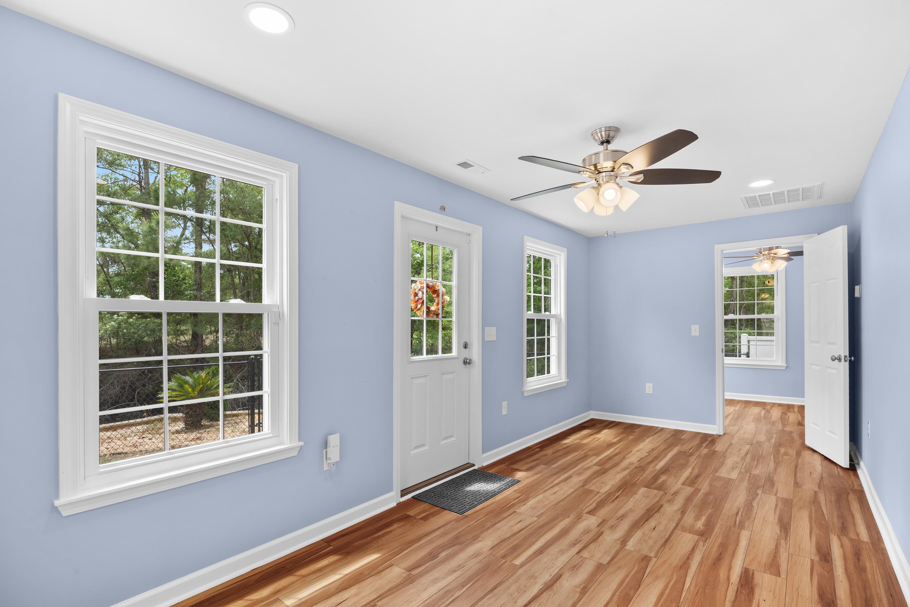 1537 Gulfstream Ct. Property Photo 18