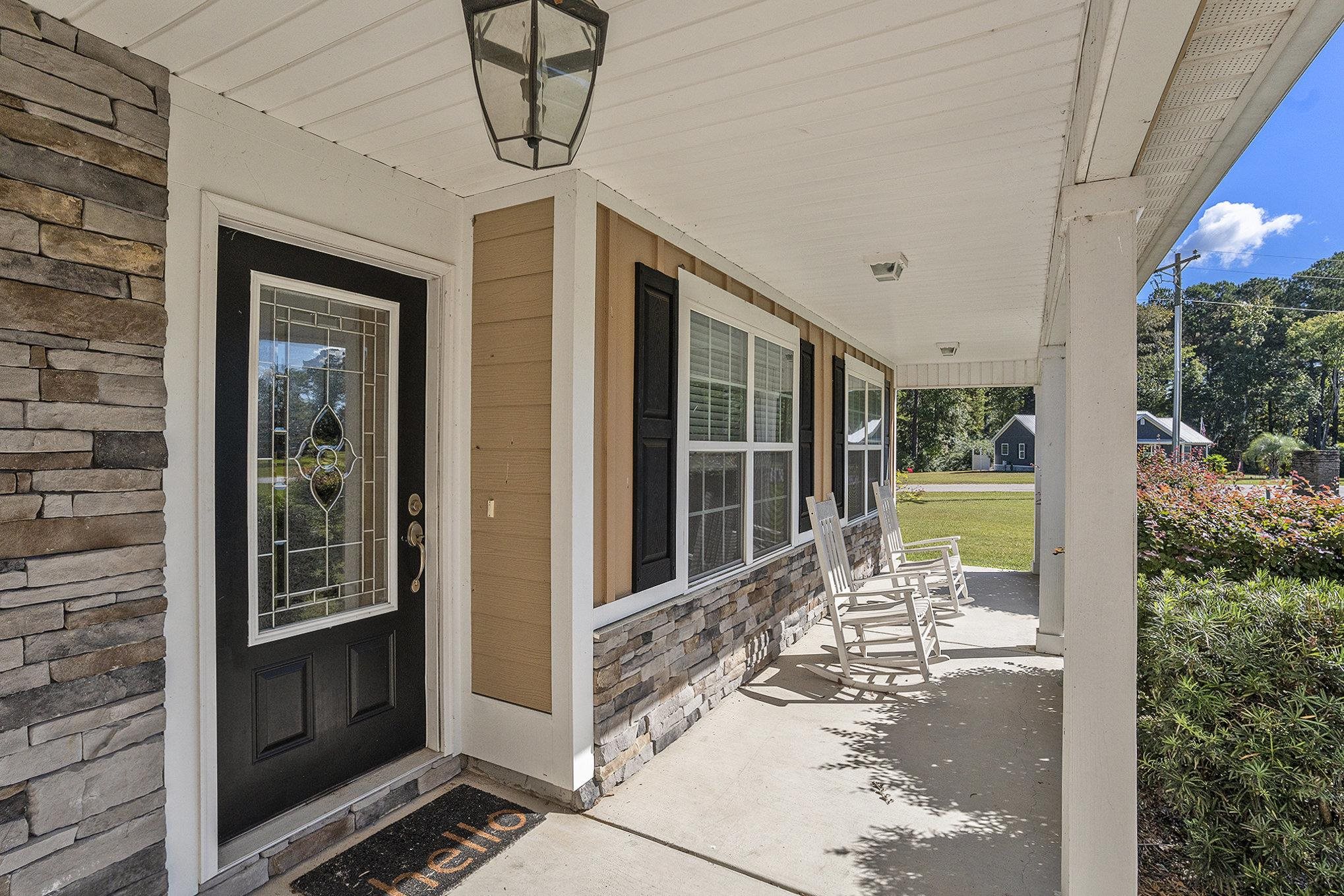 500 Cloverfield Ln. Property Photo 6