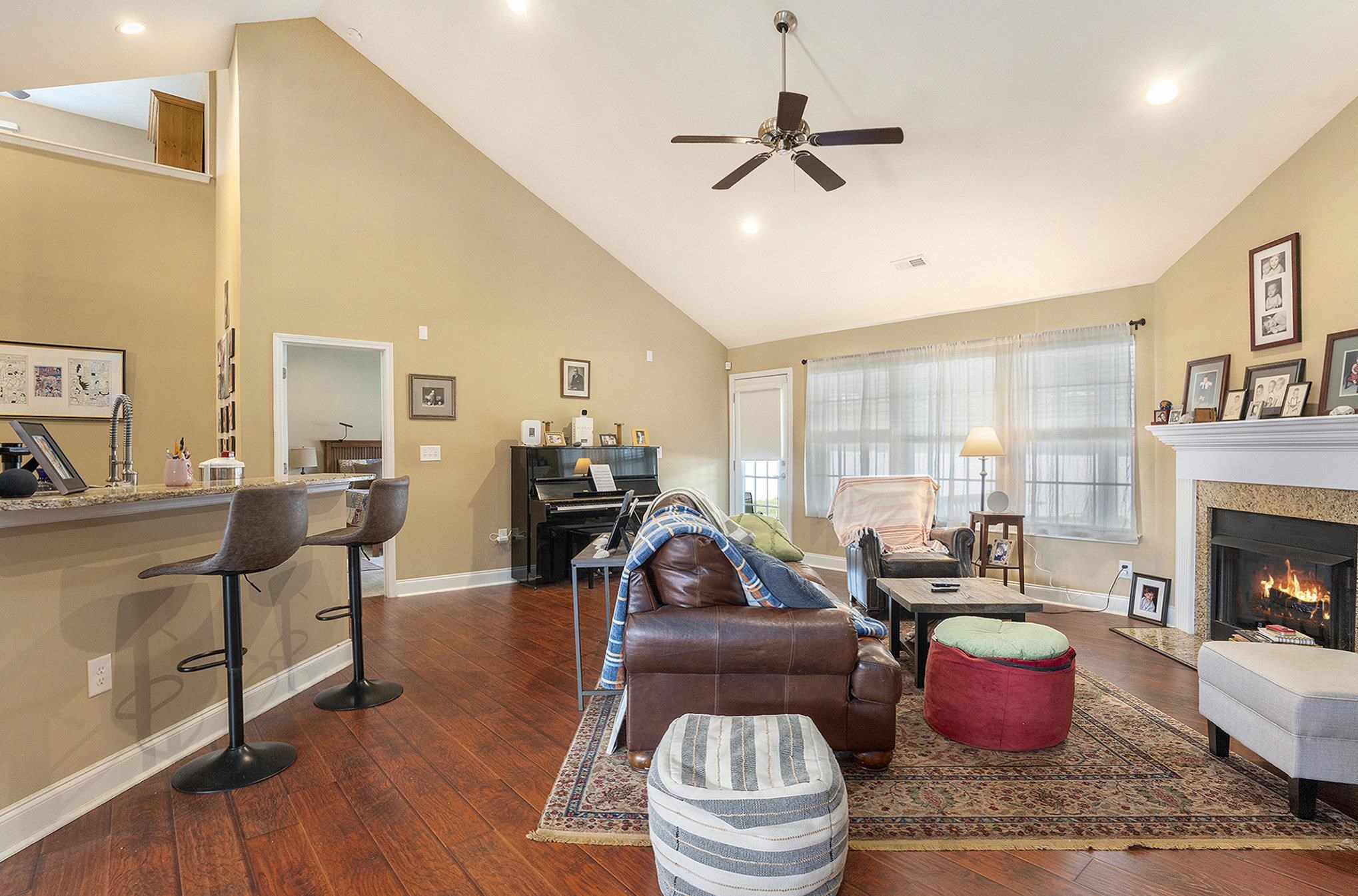 500 Cloverfield Ln. Property Photo 9