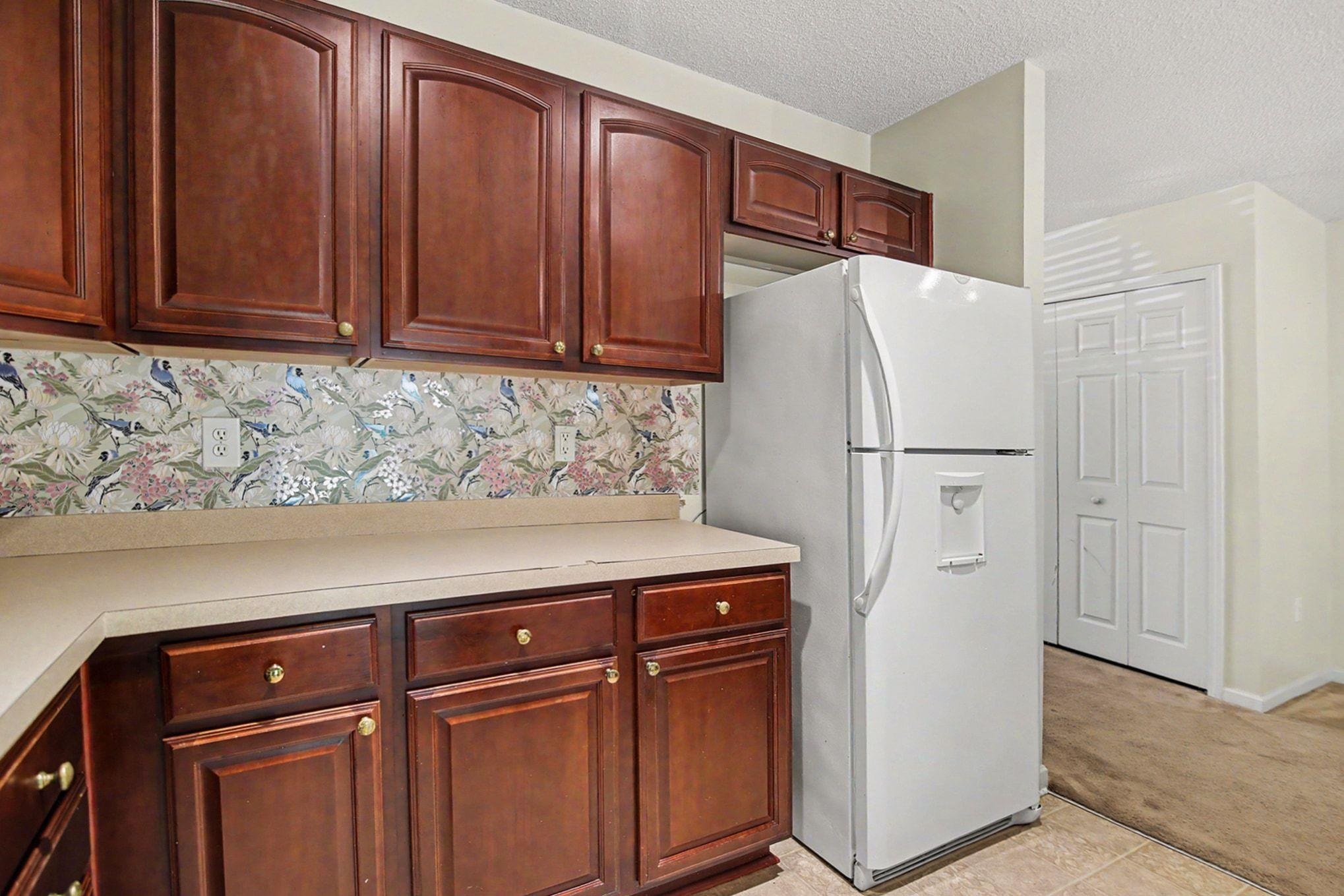 1043 Penny Ln. Property Photo 17