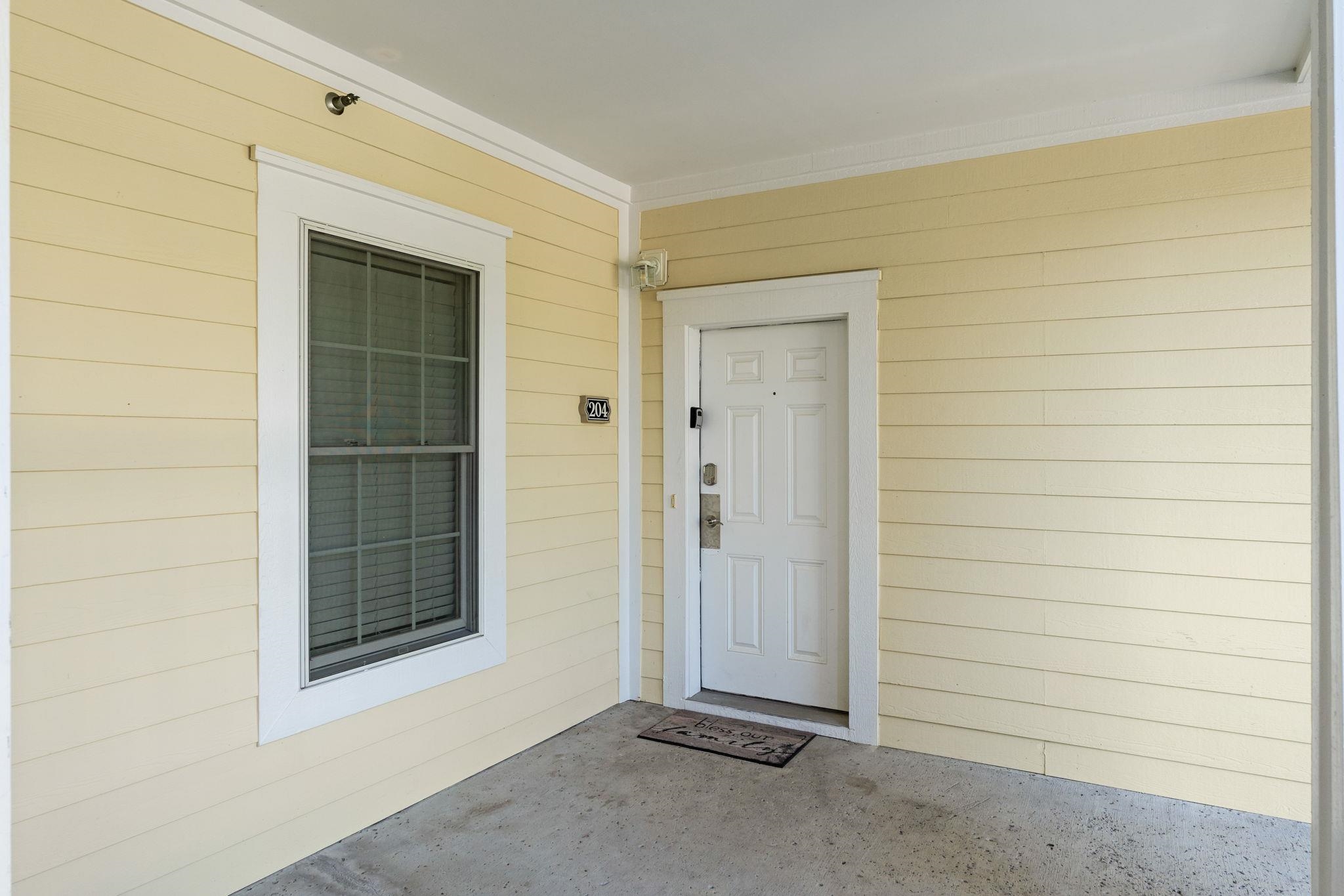 4861 Luster Leaf Circle Property Photo 4