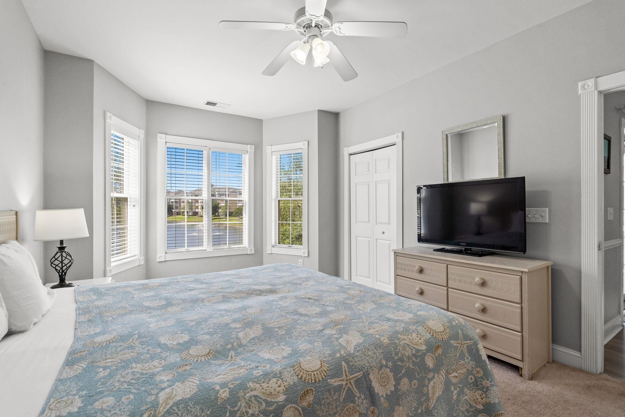 4861 Luster Leaf Circle Property Photo 24
