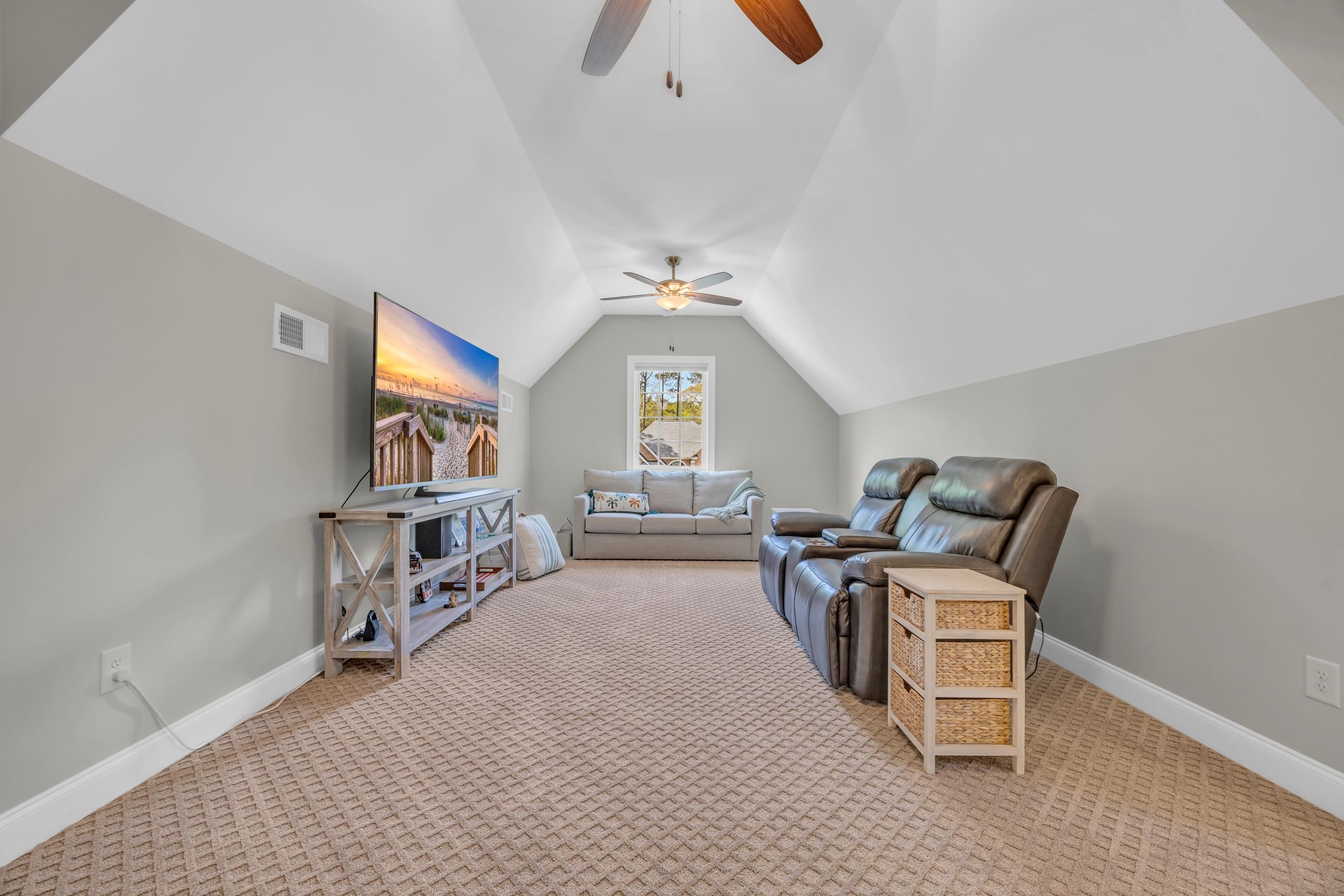181 Highwood Circle Property Photo 39
