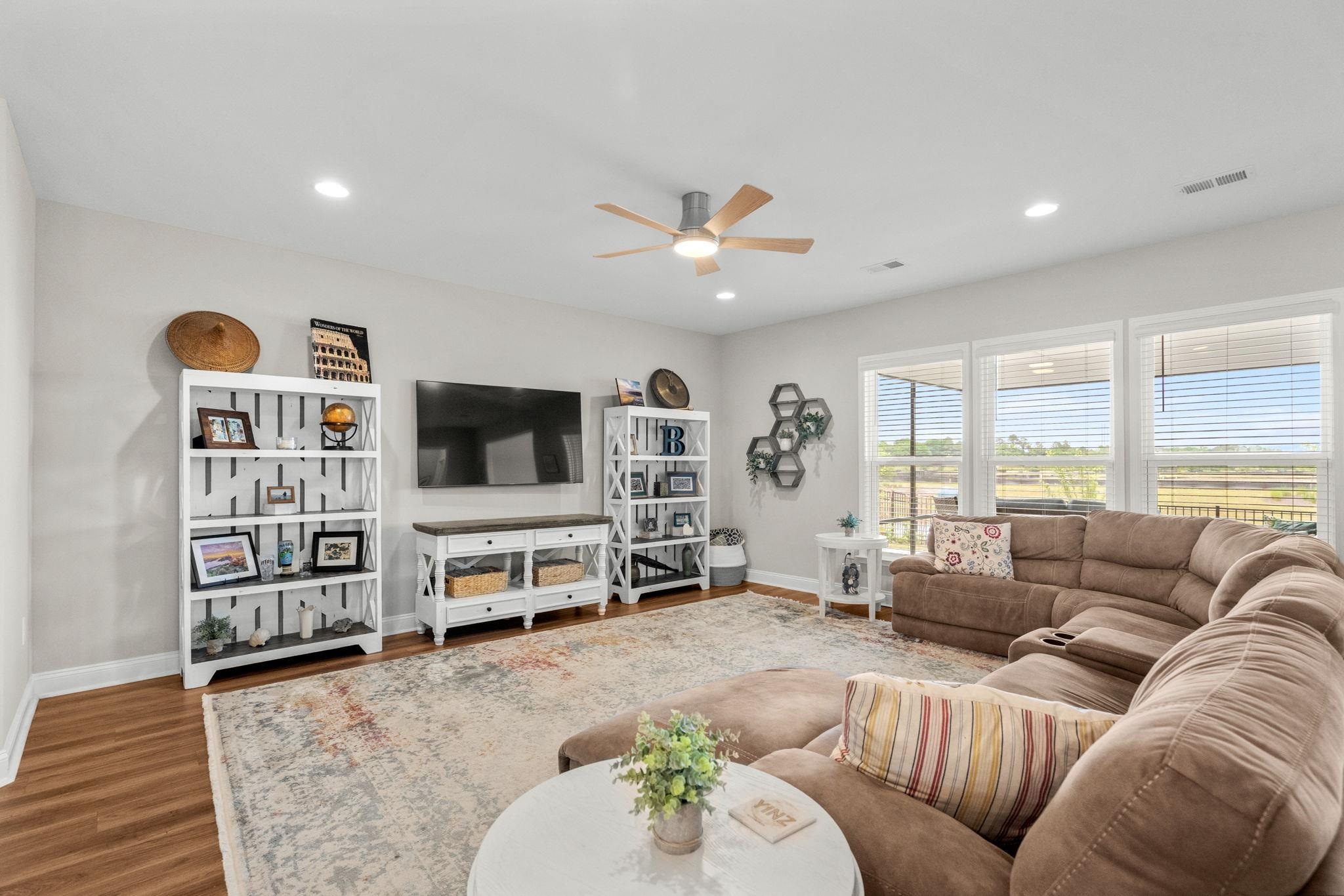 7316 Sarteano Dr. Property Photo 8