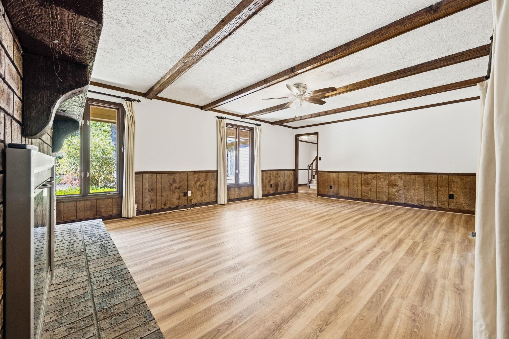 4904 Yaupon Dr. Property Photo 5