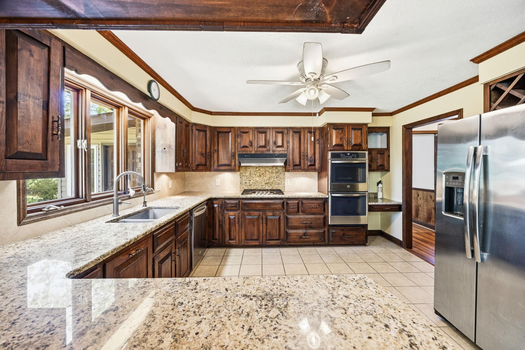 4904 Yaupon Dr. Property Photo 11
