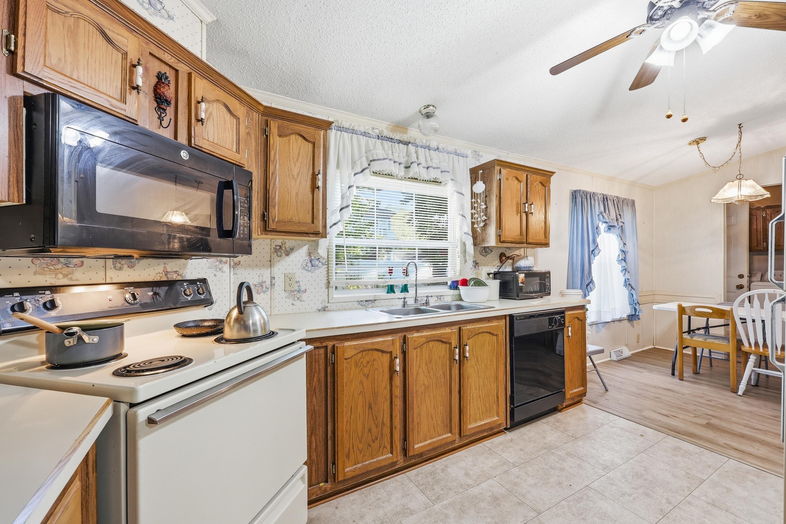 4513 Poinsett St. Property Photo 3
