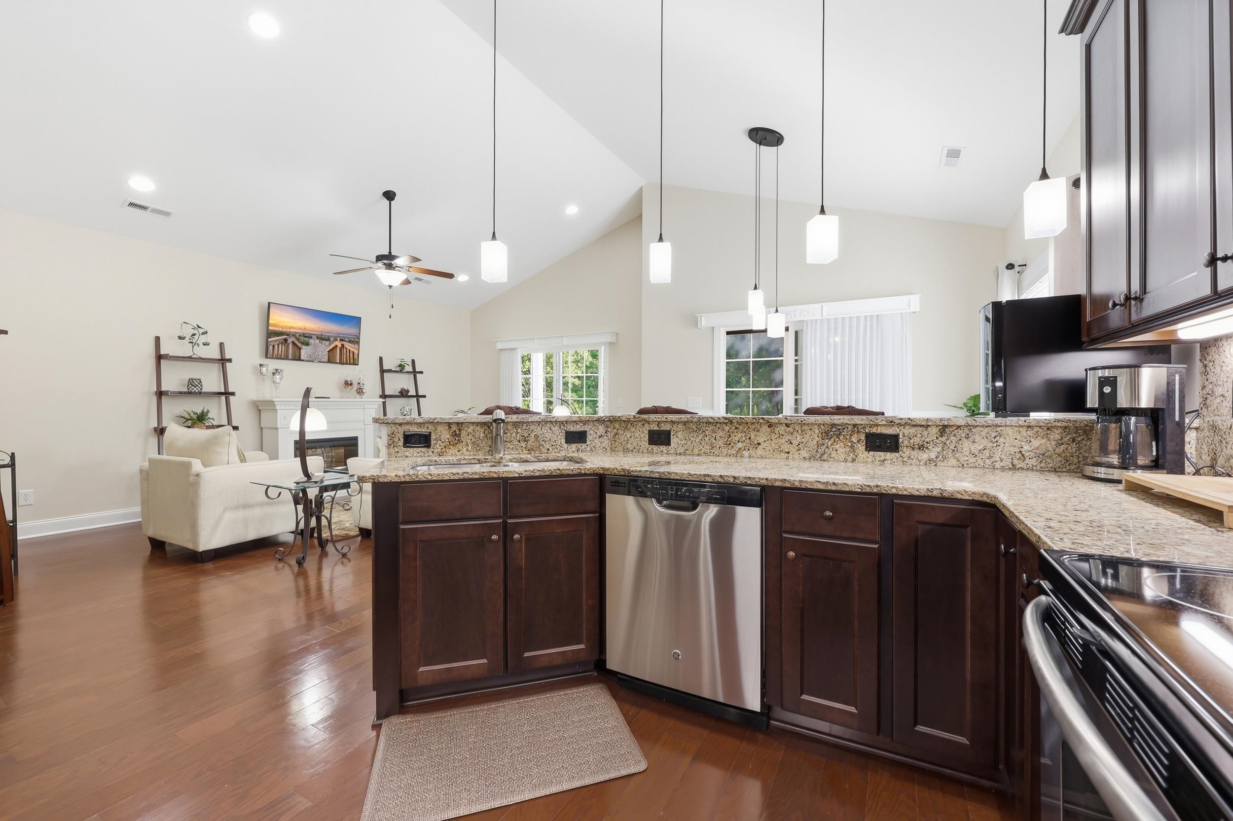 1408 Cottage Cove Circle Property Photo 12