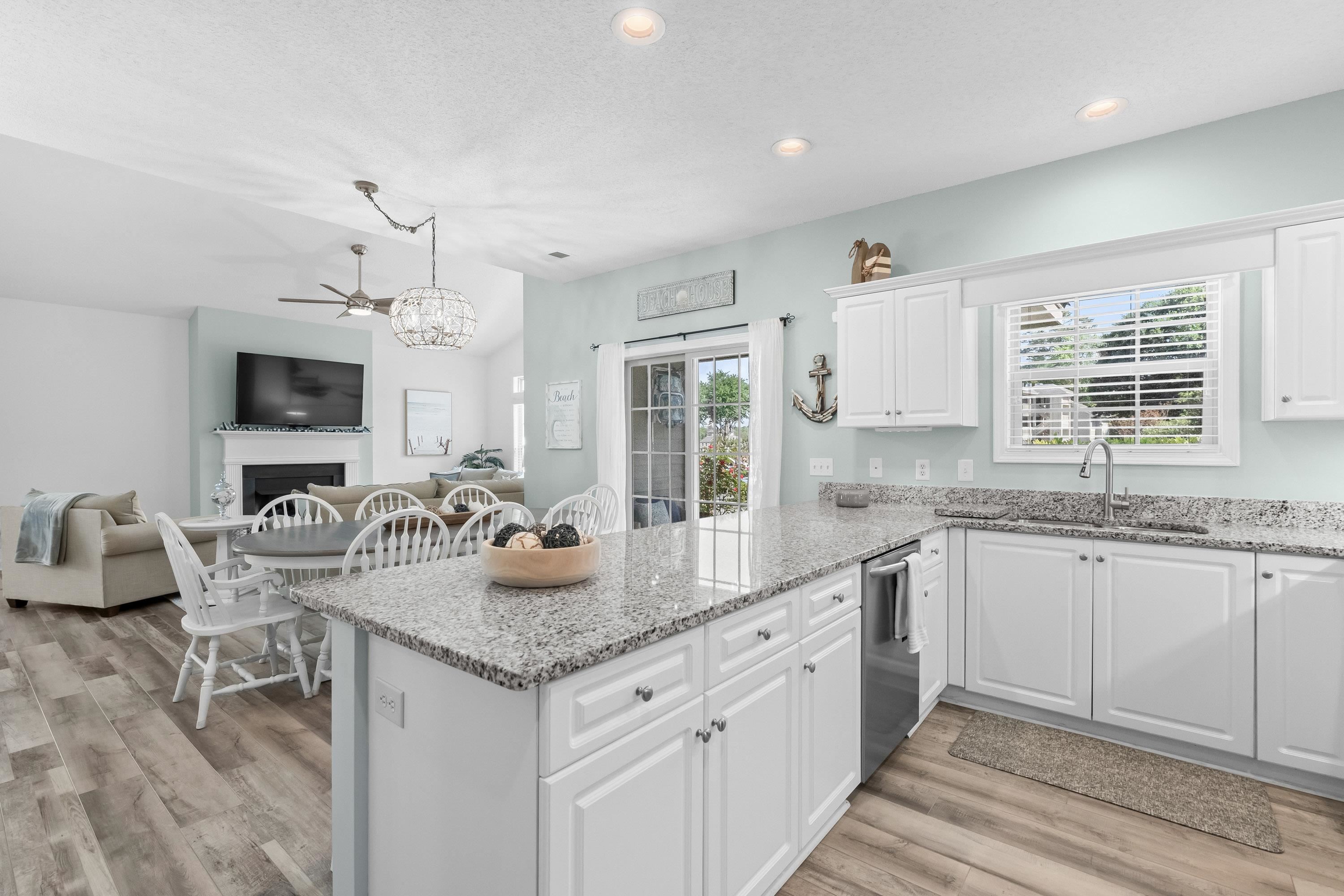 1545 Spinnaker Dr. Property Photo 19