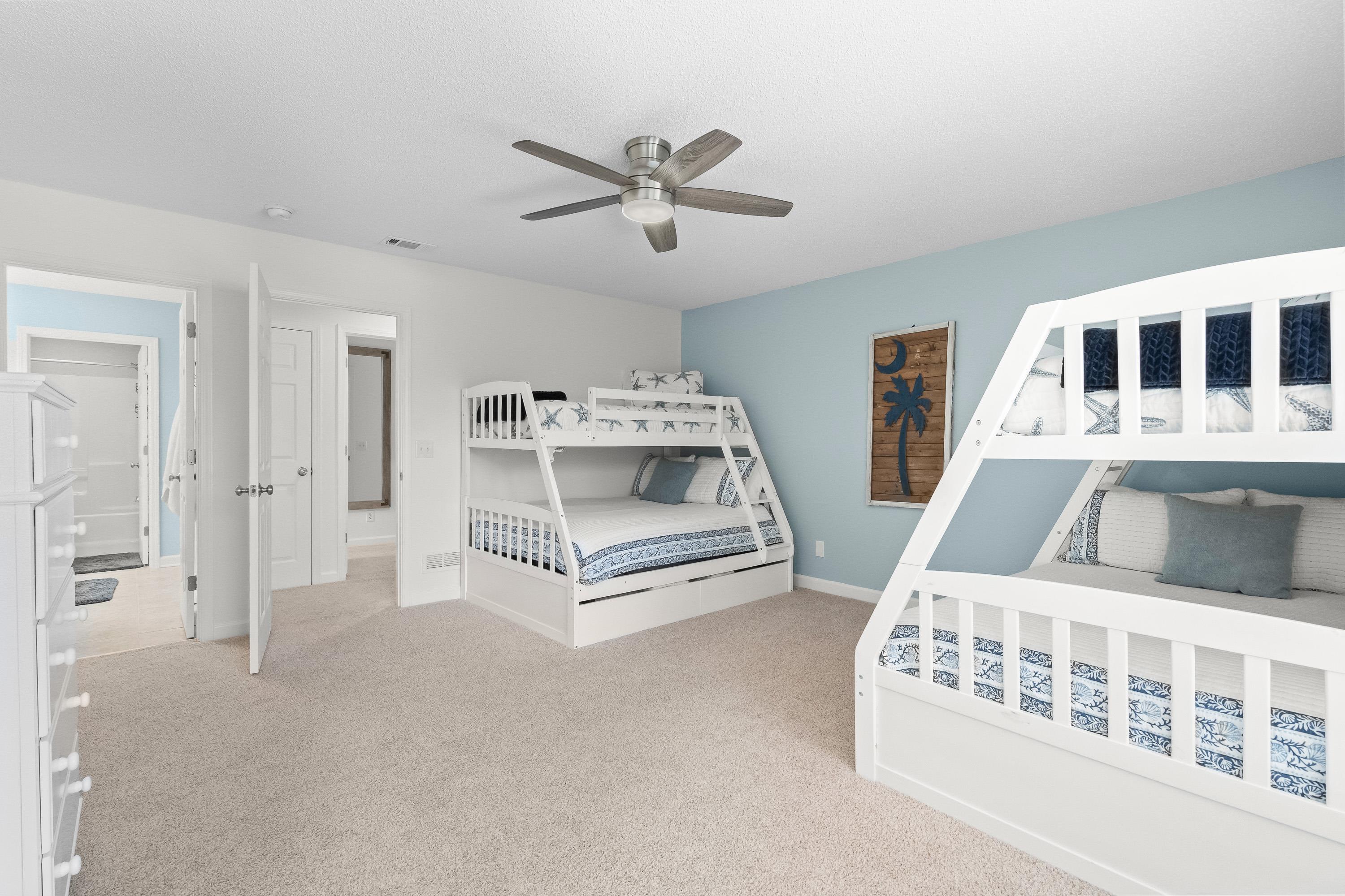 1545 Spinnaker Dr. Property Photo 32