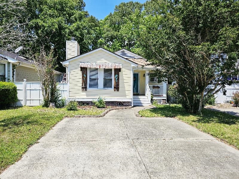 40 Longleaf Circle