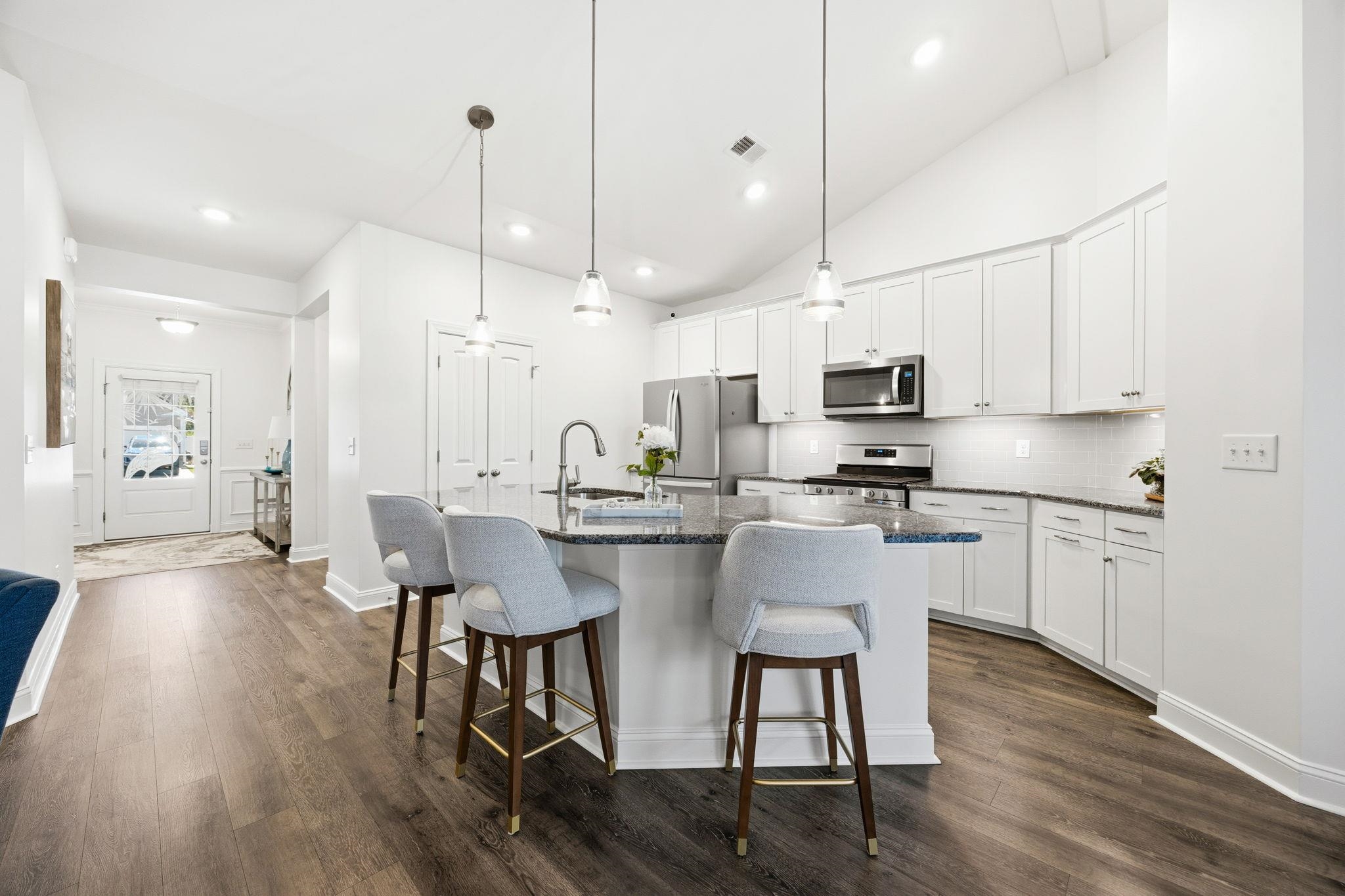 1822 Parish Way Property Photo 8