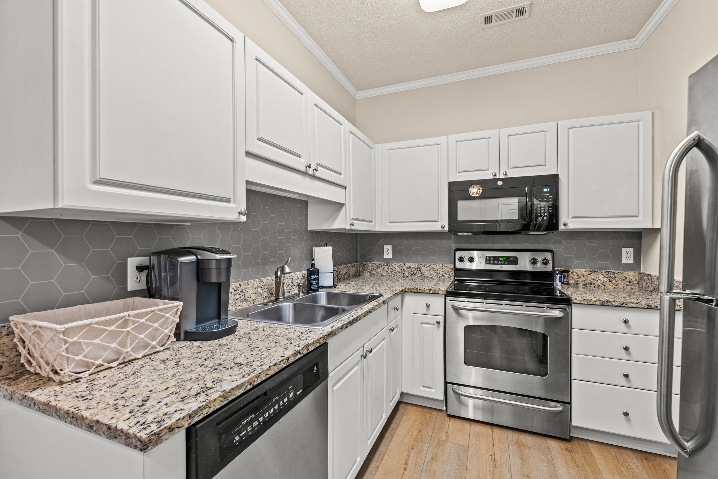 9780 Leyland Dr. Property Photo 6