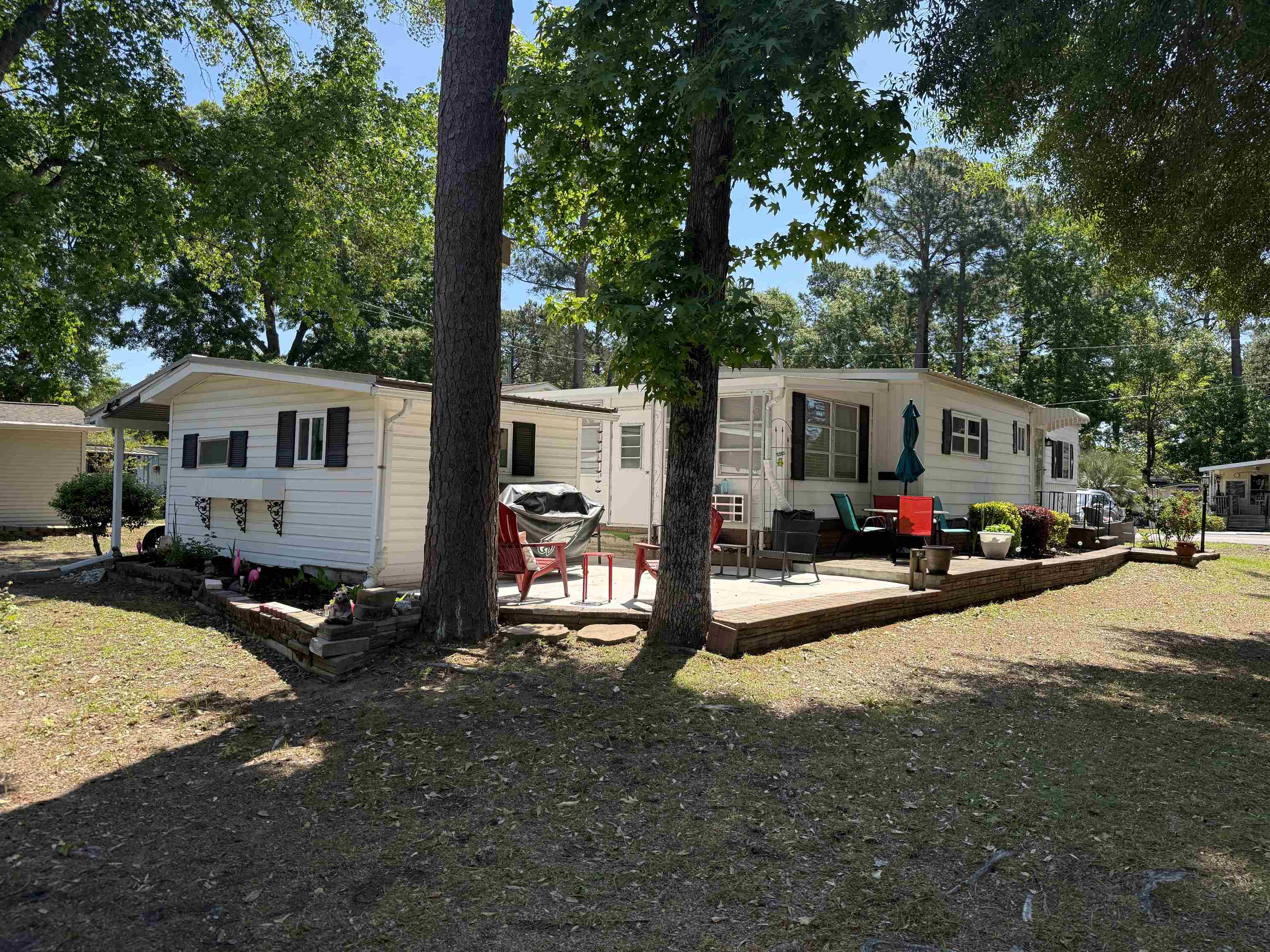 2926 Holly Rd. Property Photo 2