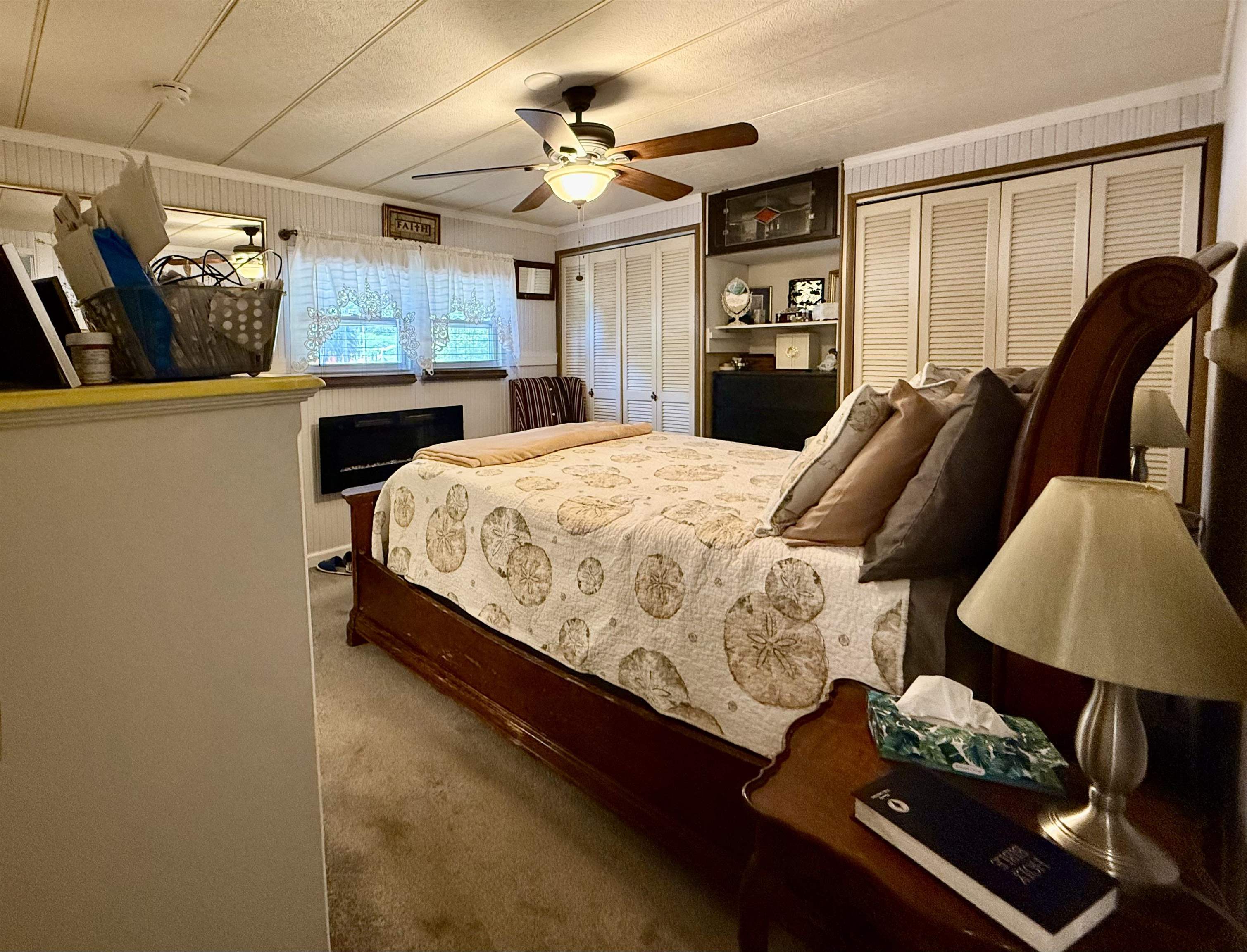 2926 Holly Rd. Property Photo 7