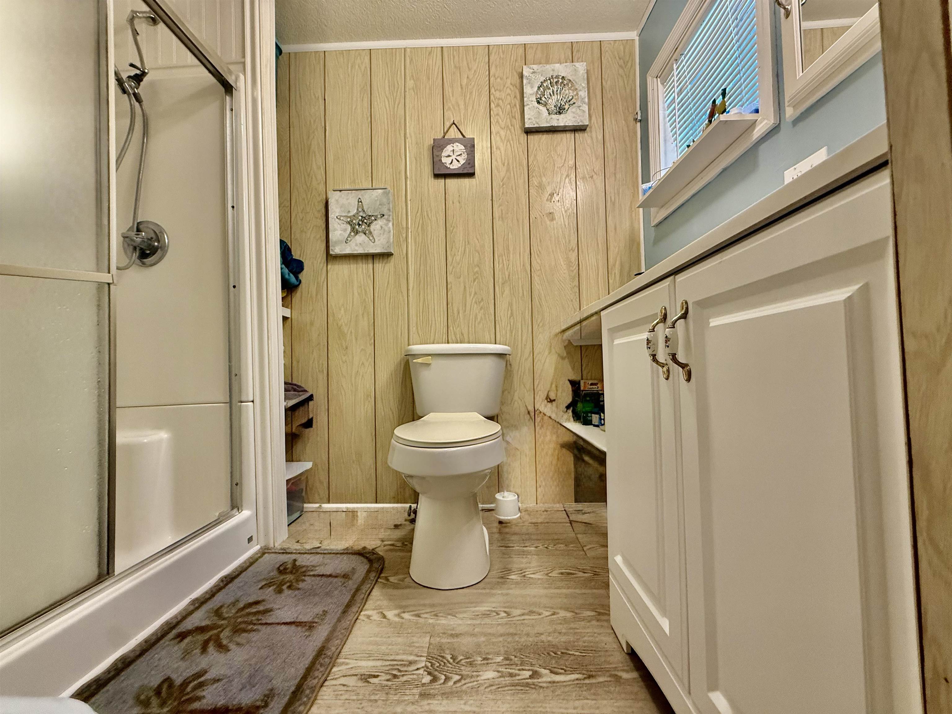 2926 Holly Rd. Property Photo 8