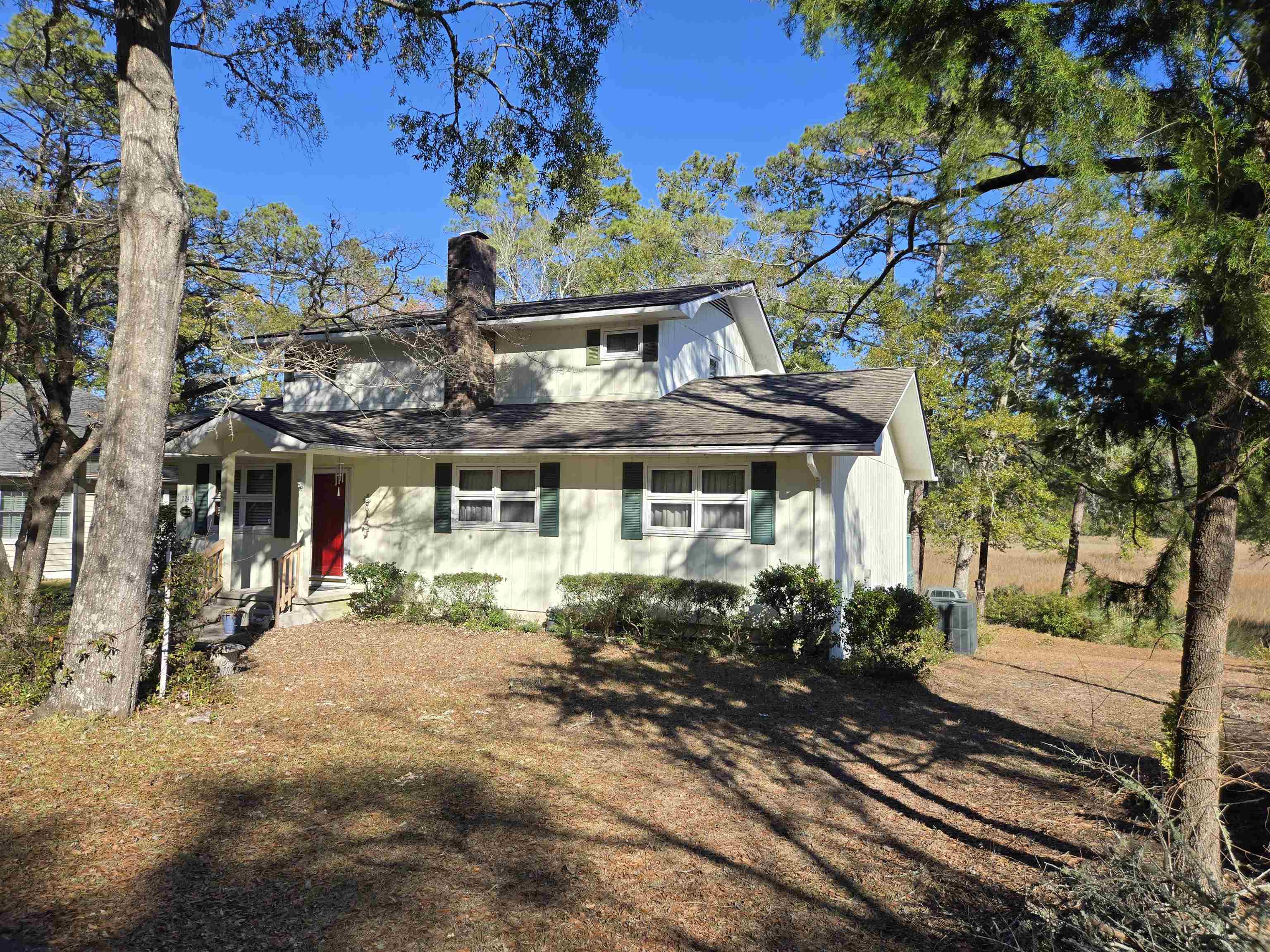 2240 Jackson Circle Property Photo 3